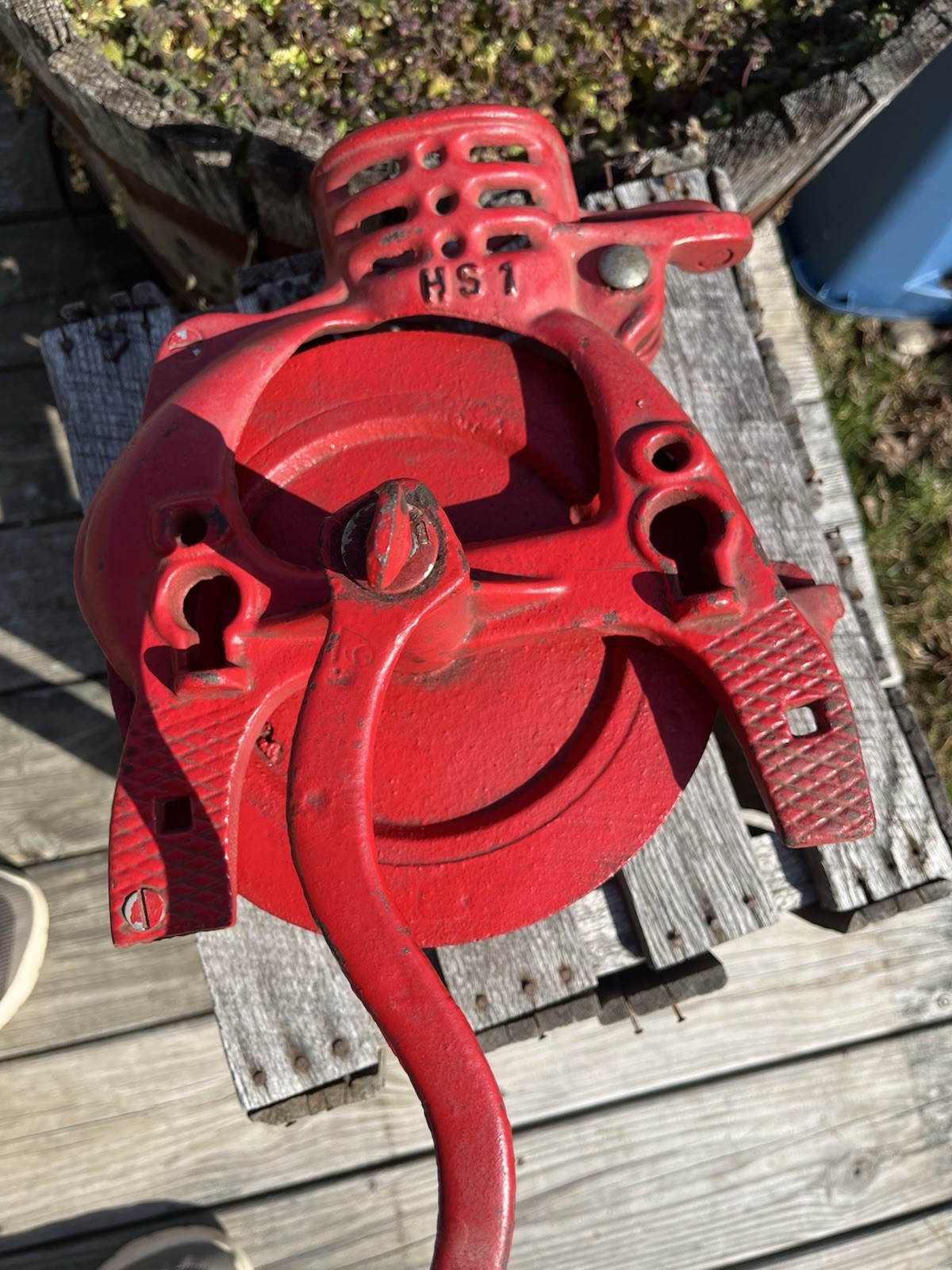 Corn sheller antique hand crank grinder HS2