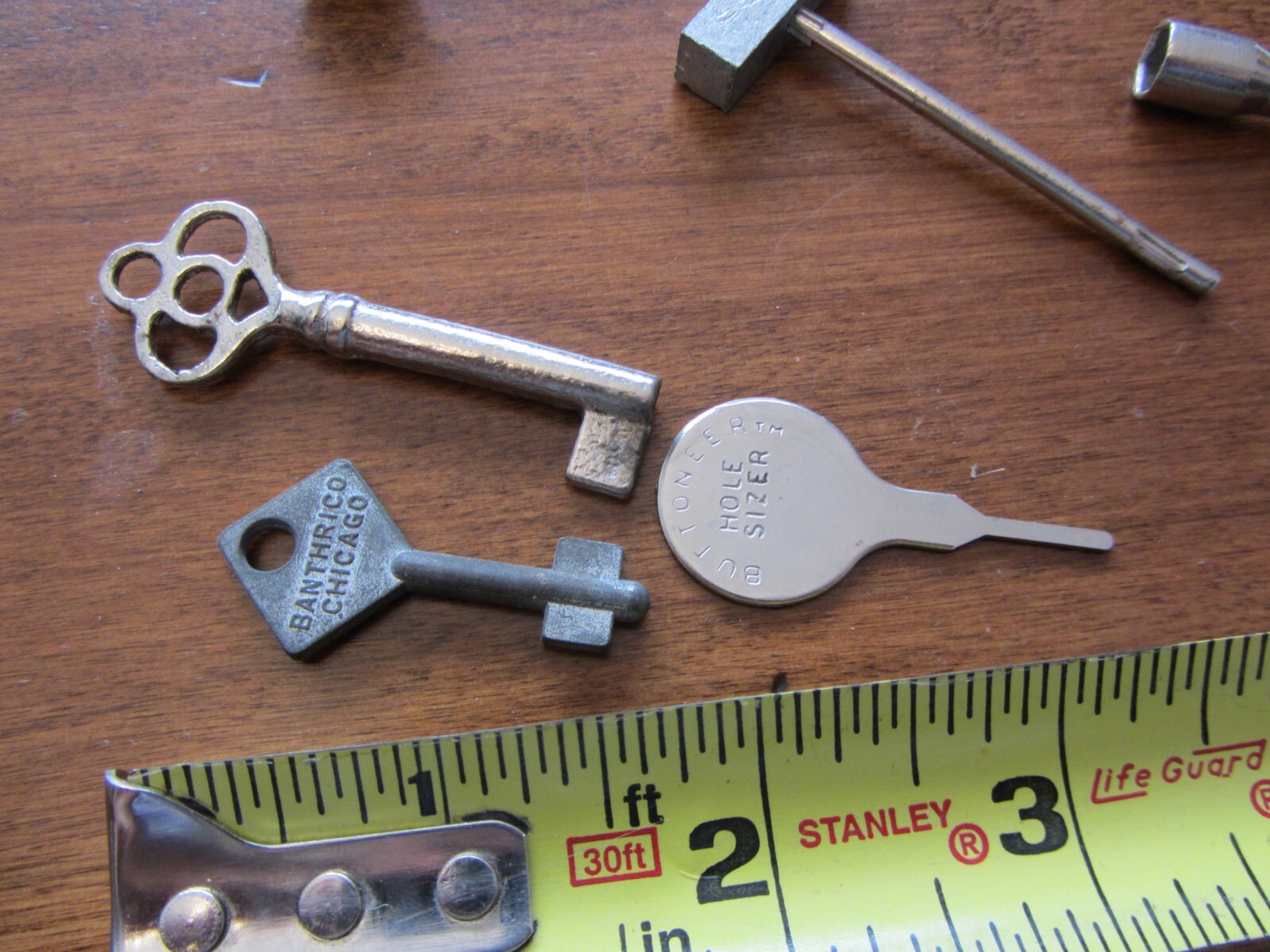 antique keys banthrico bottle opener century of progress w/ cannon metal lot