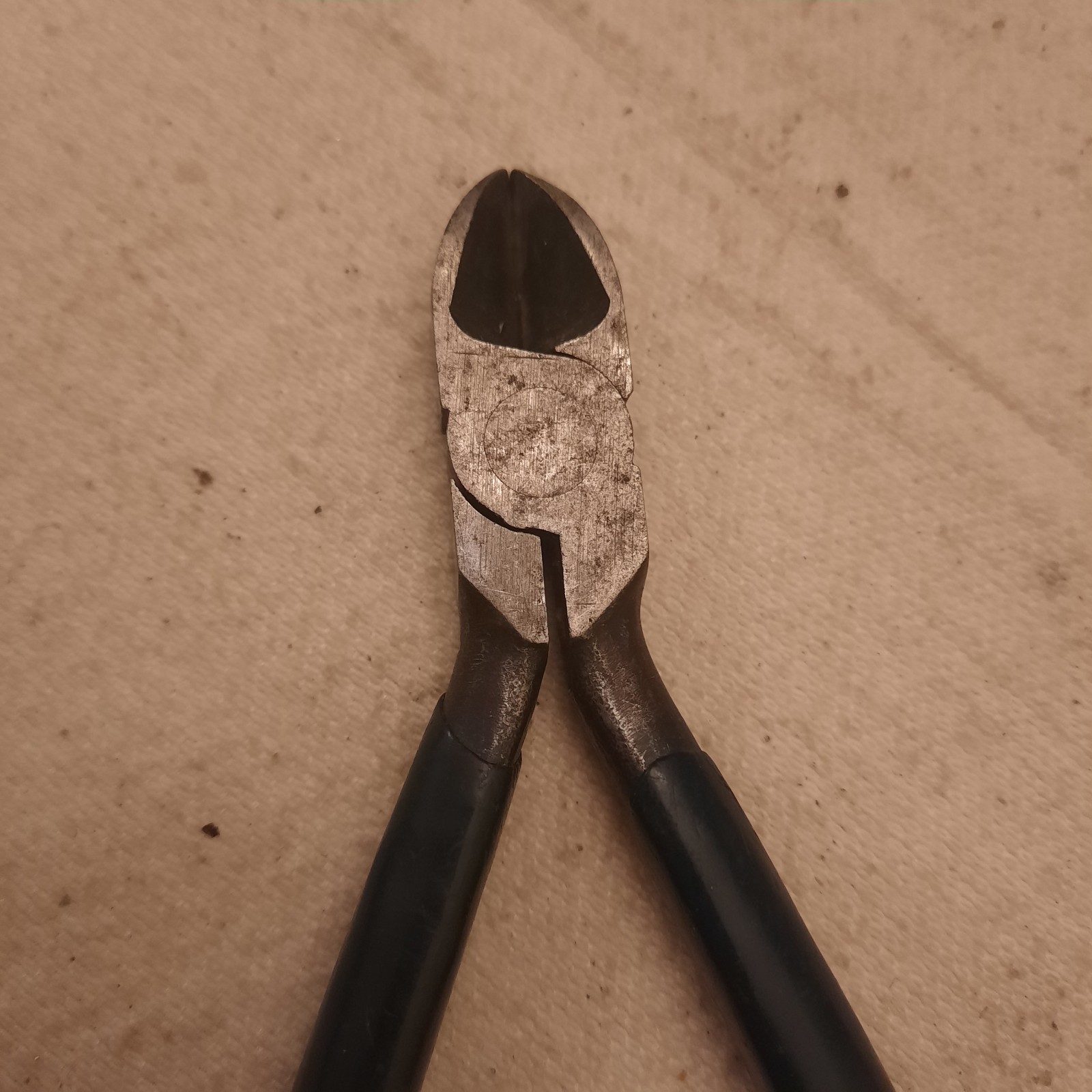 Vintage Kraeuter 35014 4 1/2″ Diagonal Side Cutters Pliers. USA!