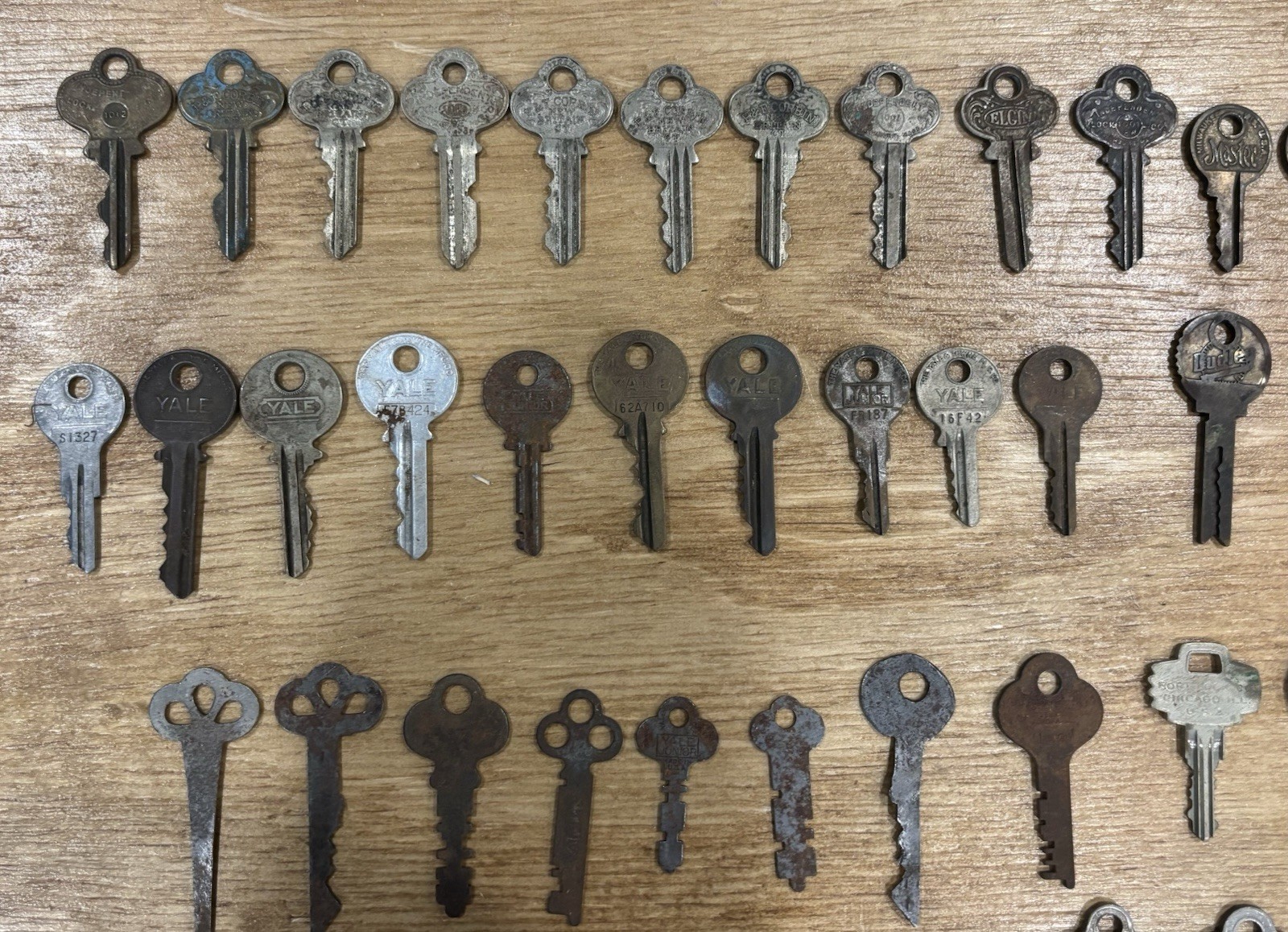 Lot Of 96 Vintage Various Keys, Brass, Flat, Winding, Yale, Corbin & More