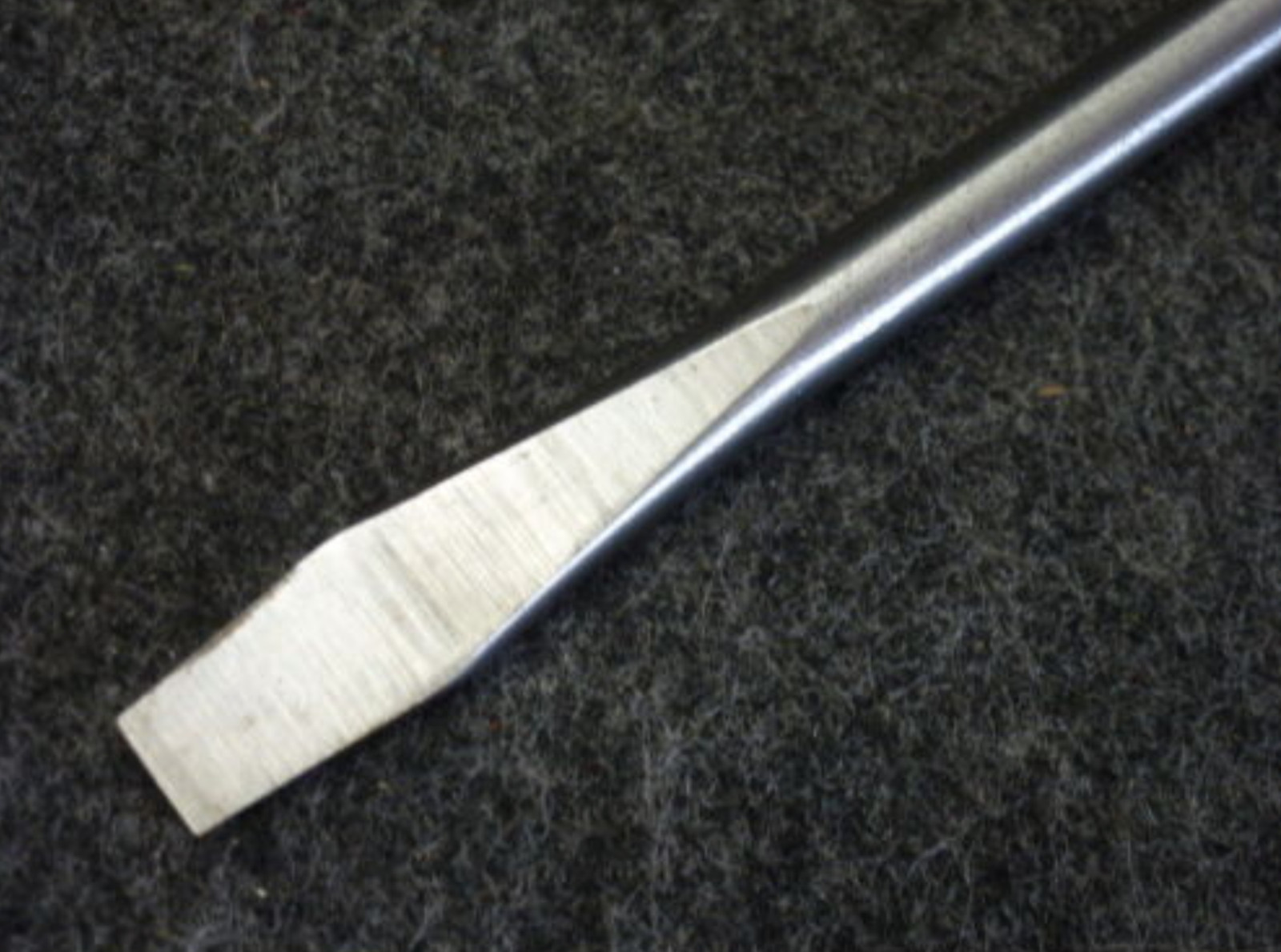 NOS! BRIDGEPORT 3/8″ SLOTTED HEAD WOODEN HANDLE NAVY SCREWDRIVER, #4001, USA