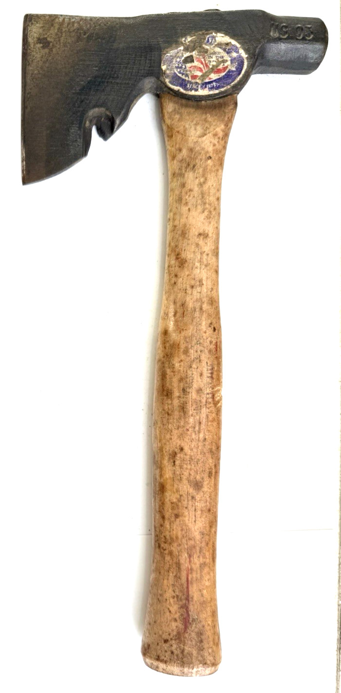 Woodings Verona US 93 Carpenters Hatchet / Used