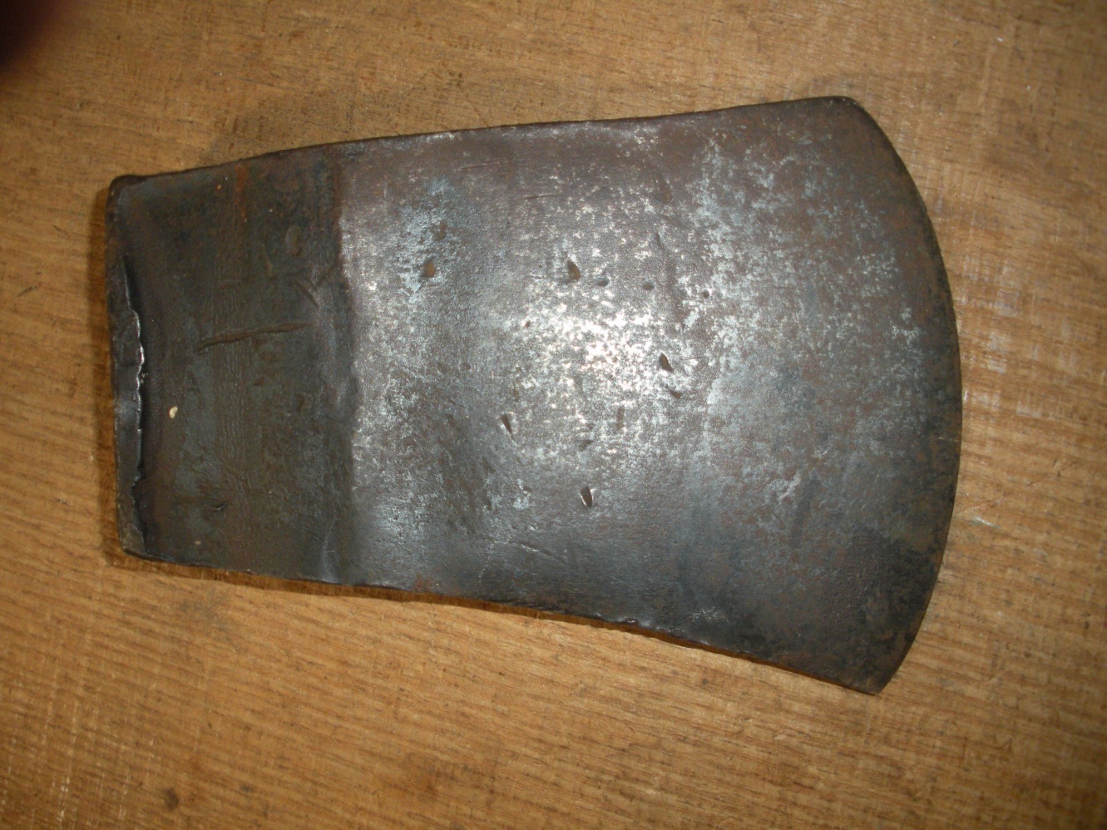 Vintage Hand Forged Unbranded Single Bit Axe Head / 2 Lb. 15 Oz. / CONNIE