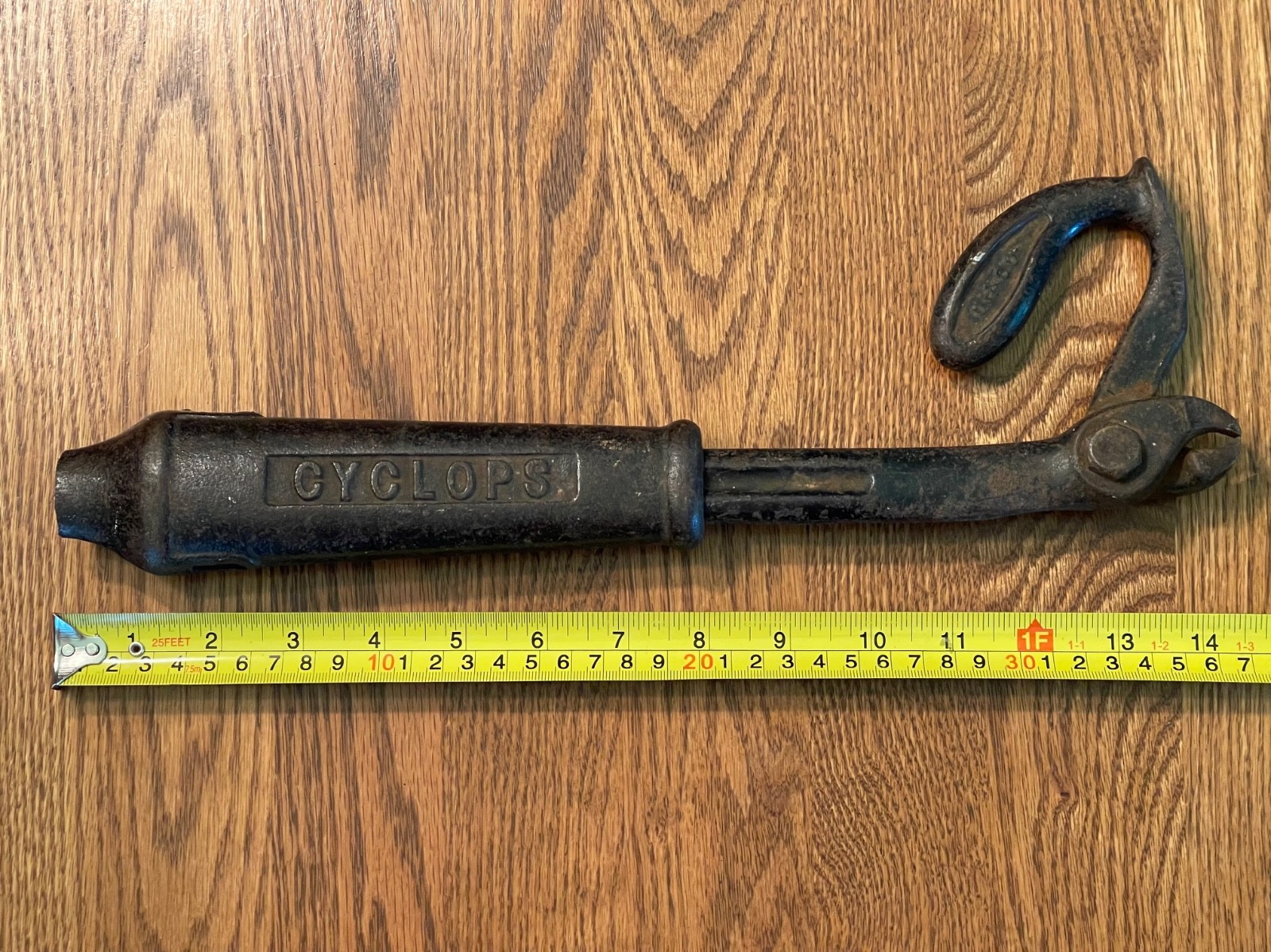 Antique Cyclops Nail Puller, Union Hardware Co, Connecticut