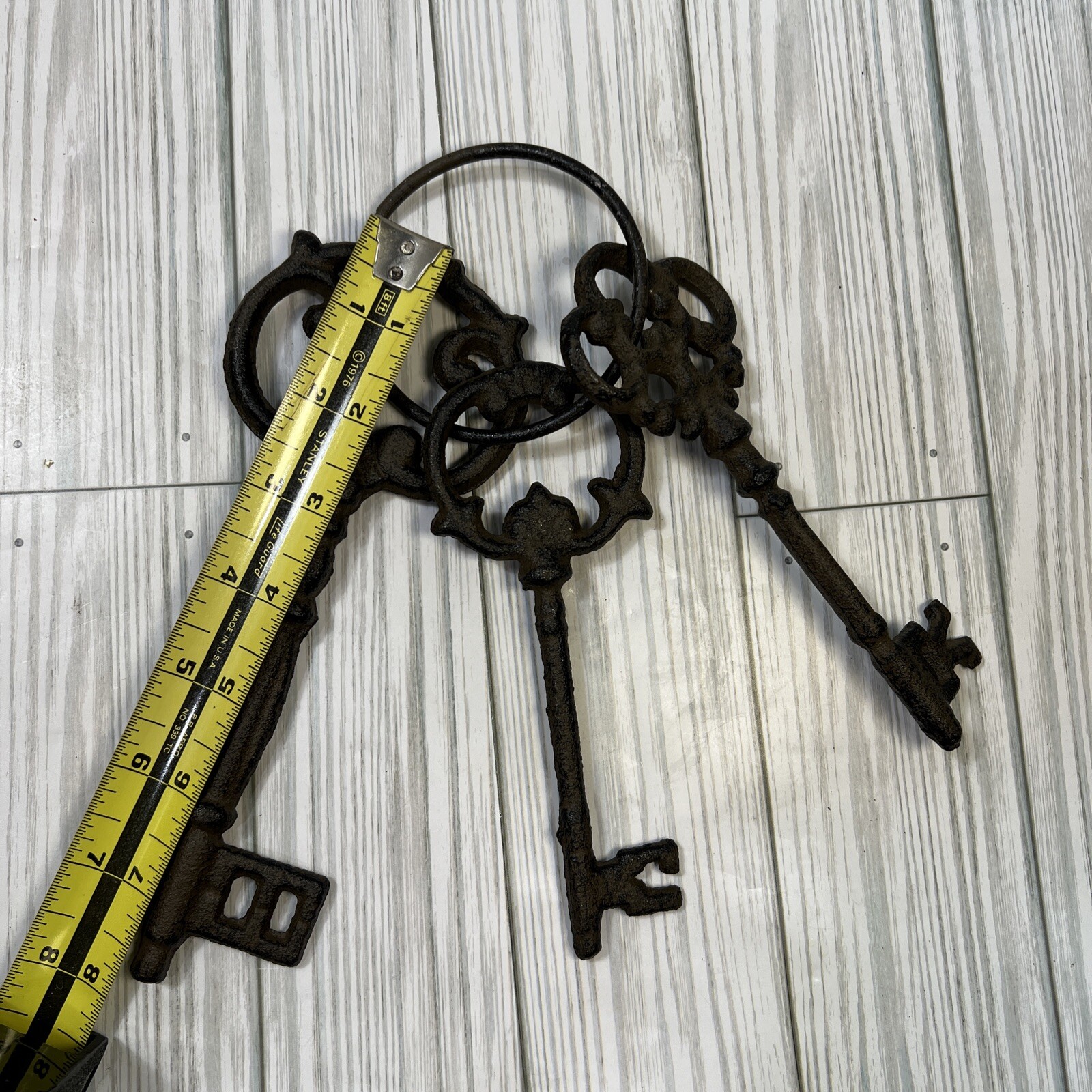 Large Cast Iron Skeleton Jail Keys On Ring Rustic Western Decor Antique Brown