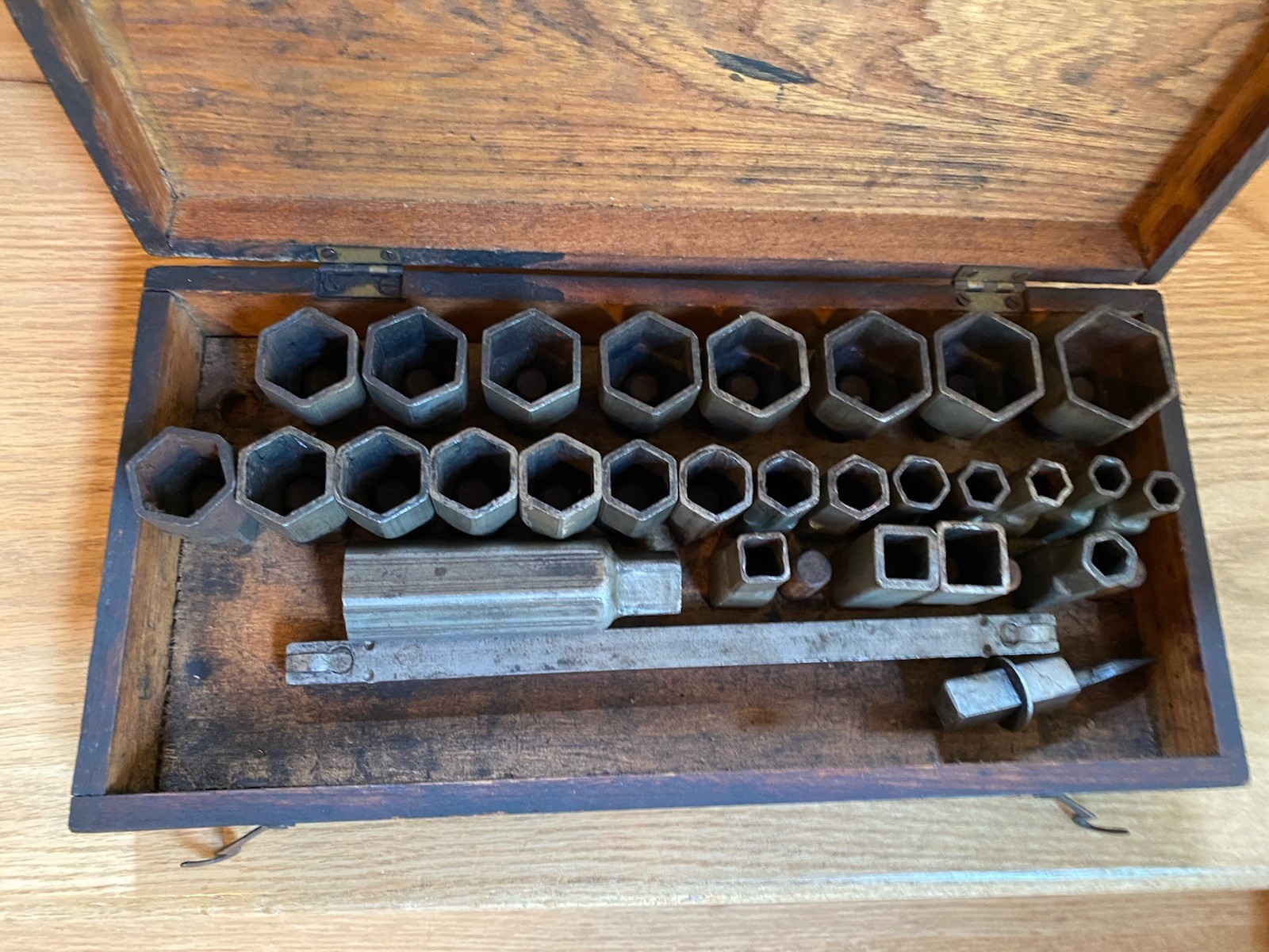 Frank Mossberg Socket Set With Ratchet And oak Wood Box Vintage