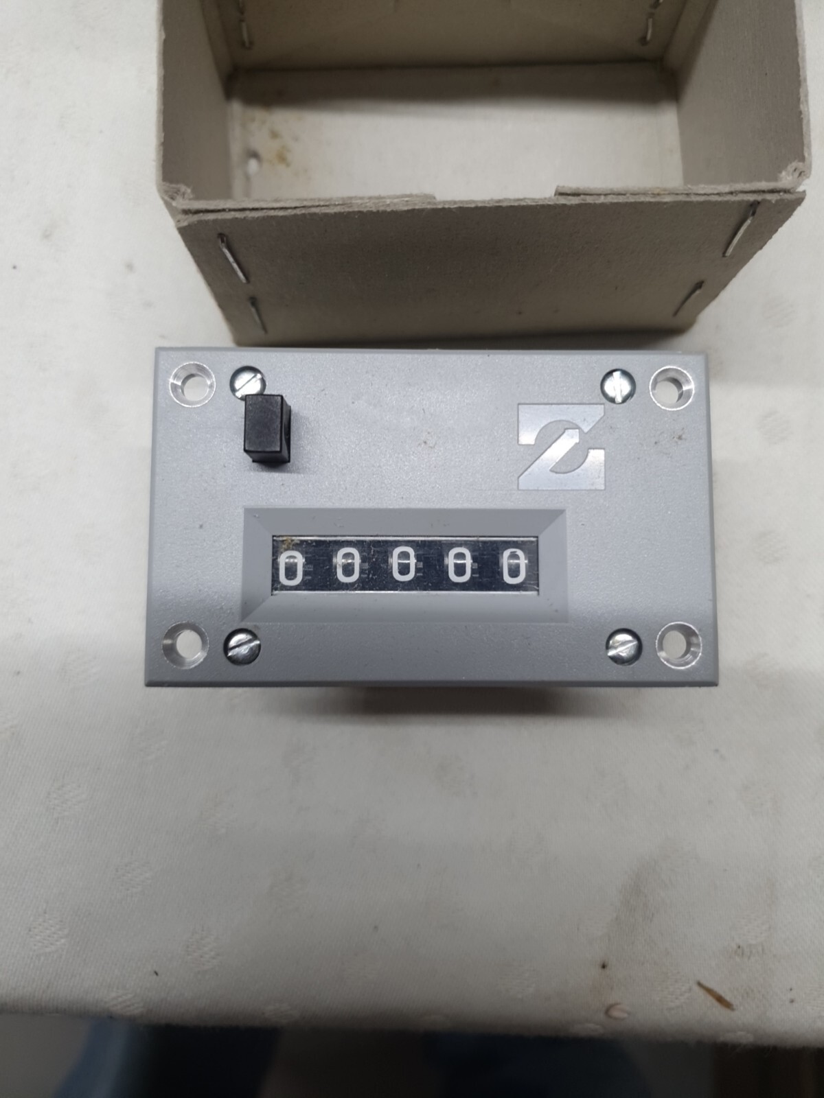 N. Zivy & Cie S.A. Oberwill Basel Z 200 Tachometer (B45)