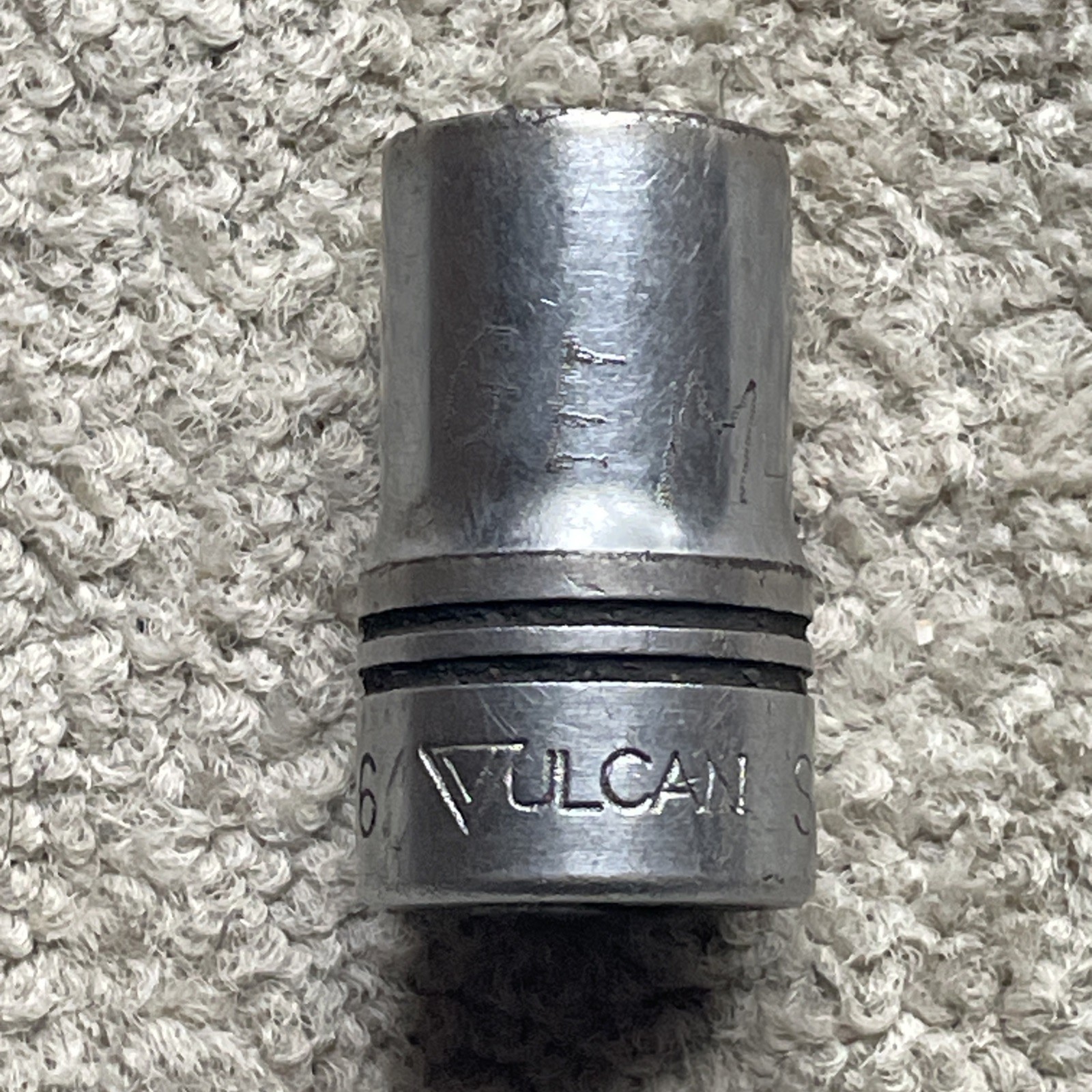 Vintage Vulcan 9/16″ Socket – 1/2″ Drive – 12 Point ST-1218