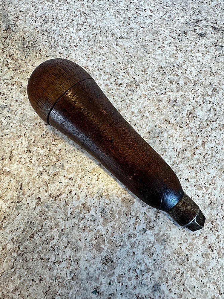 Vintage Unmarked Wood Handle Multi-Tool with 14 Bits – screwdriver punch chisel