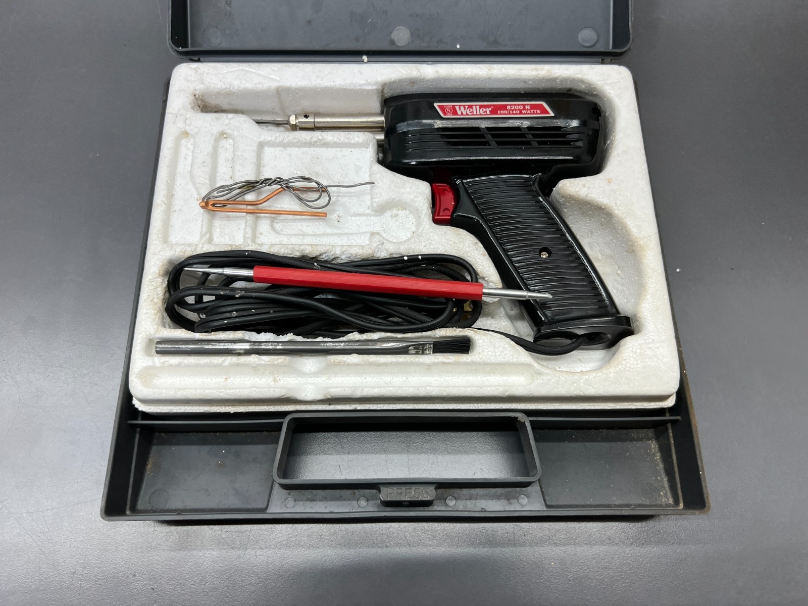VINTAGE WELLER 8200N SOLDERING KIT 100/140 WATTS COMPLETE NR MINT – USA