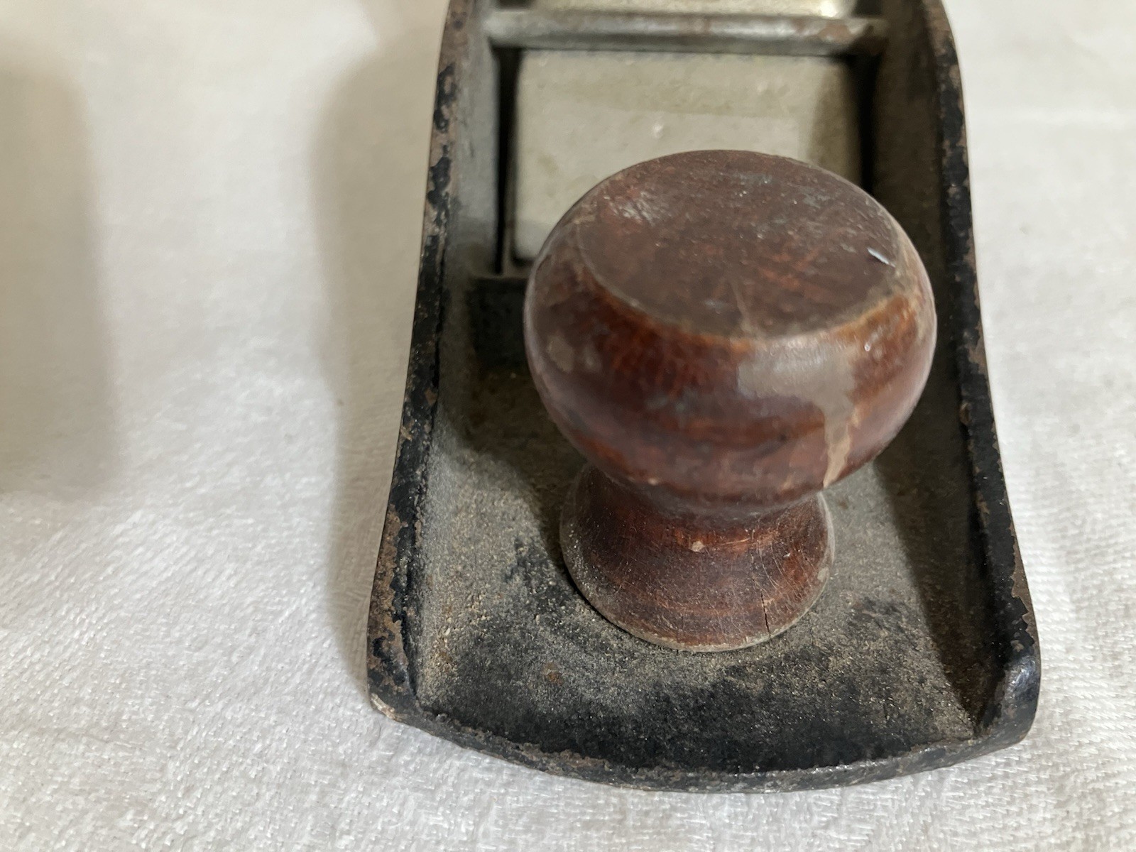 Antique Wood Carpenter Plane Made in USA 7 ” Smooth Bottom Rustic