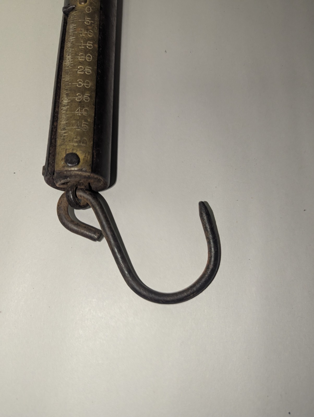 Antique 50 Lb Hanging Steel Scale With Brass Weight Plate 14″ Tall GC FREE SHIP