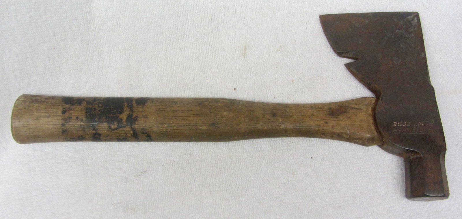 Vintage TRUE TEMPER FLINT EDGE Carpenters Camping HATCHET Axe Hammer LARGE USA