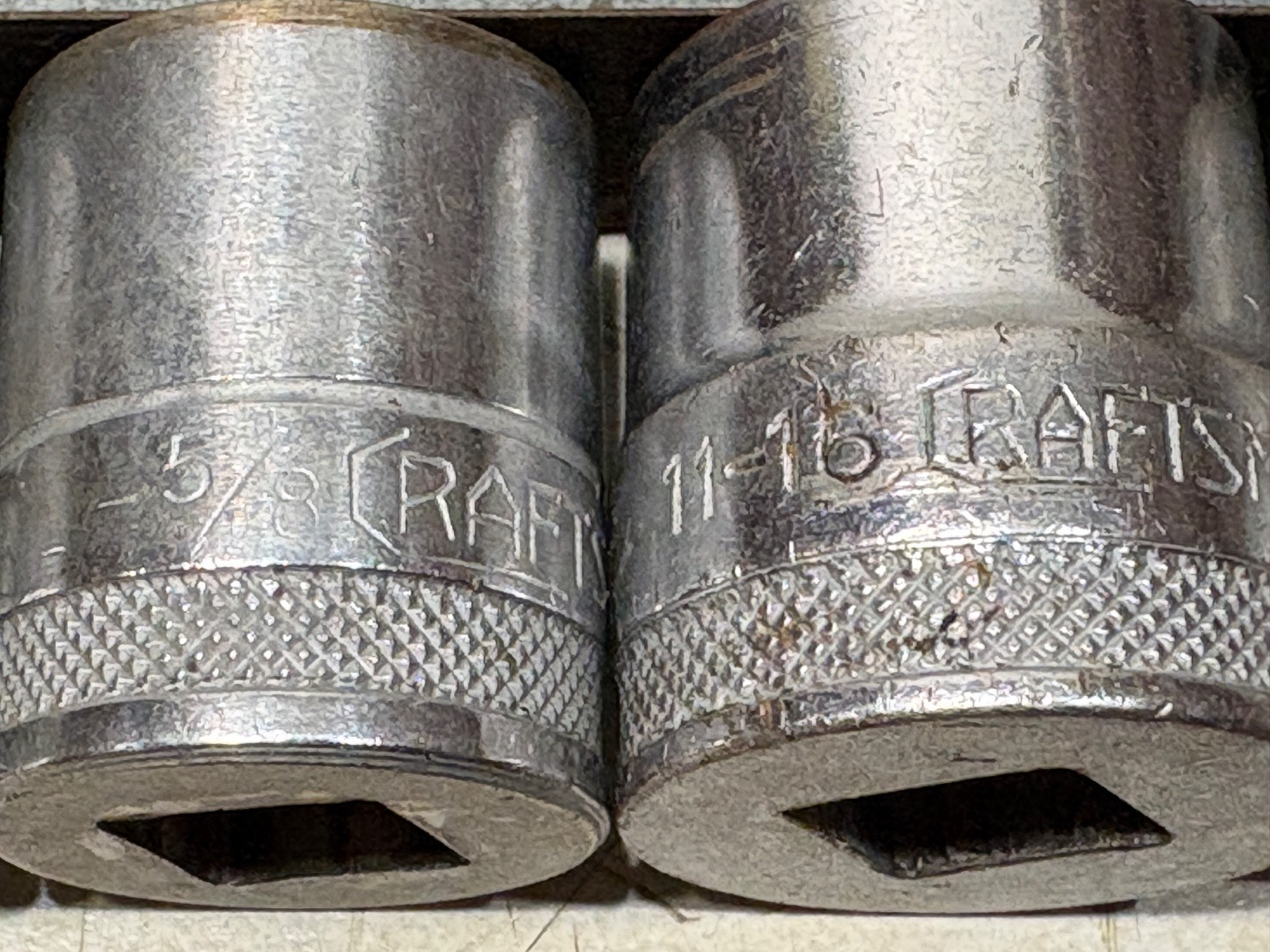 Craftsman BE Series 1/2″ Drive 14” Breaker Bar, 10″ Extension & (5) 8 Pt Socket