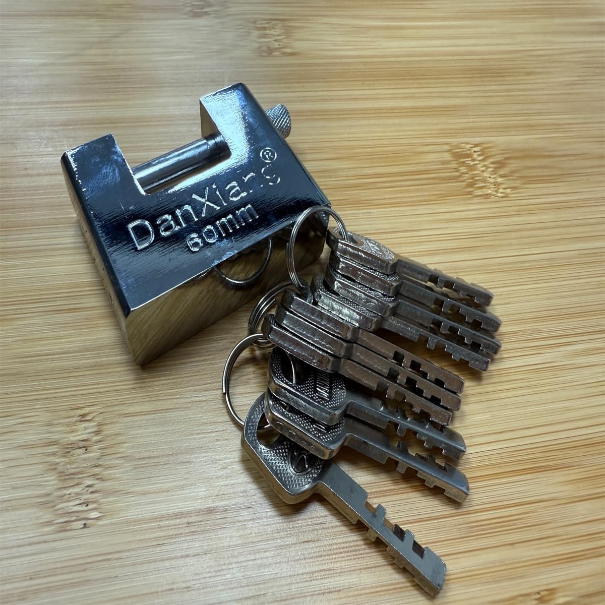 D-Shaped Heavy Duty Security Padlock with 10 Keys,Hardened Solid Steel Hardwa…