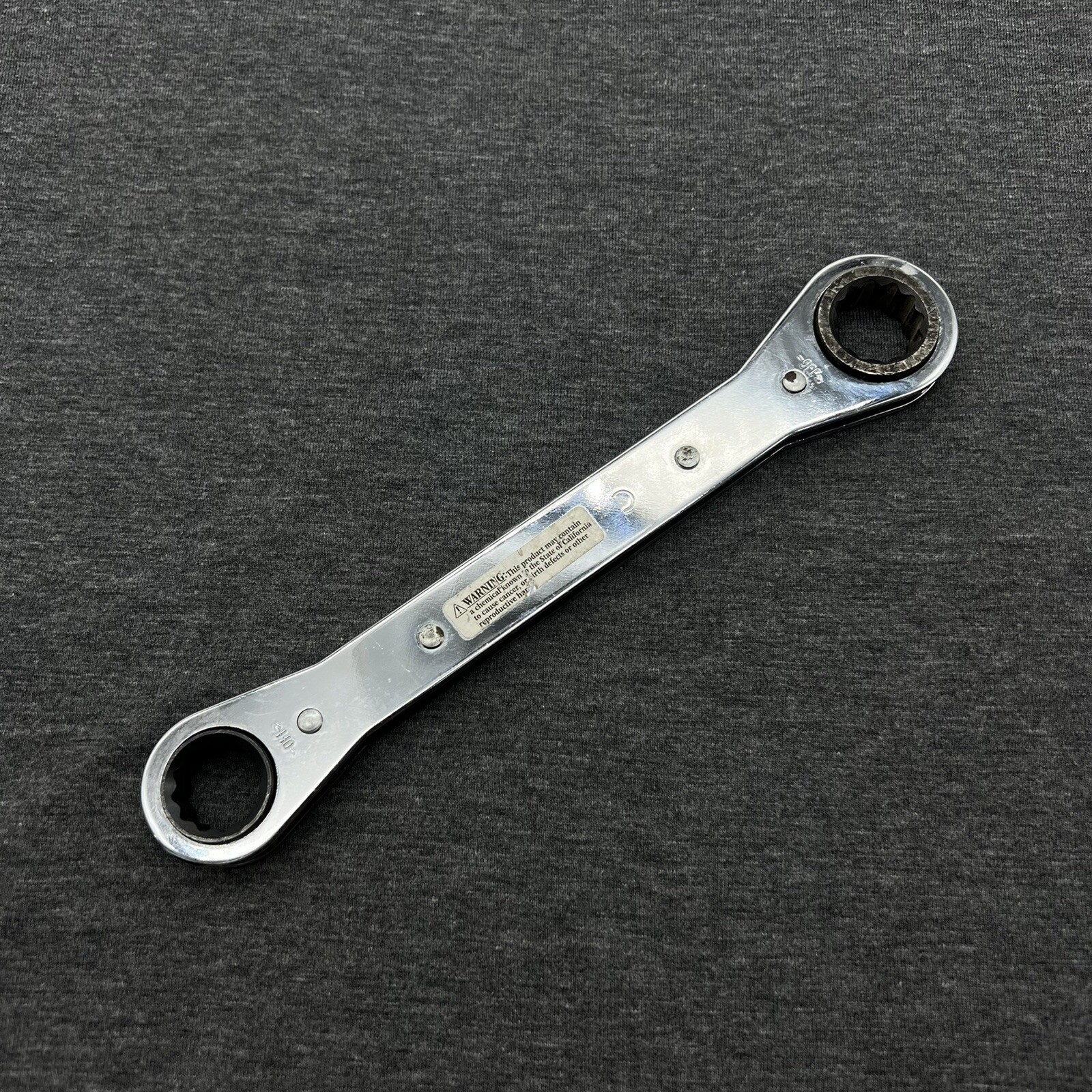 Wright Tool 9384 Ratcheting Box Wrench 5/8″ x 11/16″ 12 Point USA