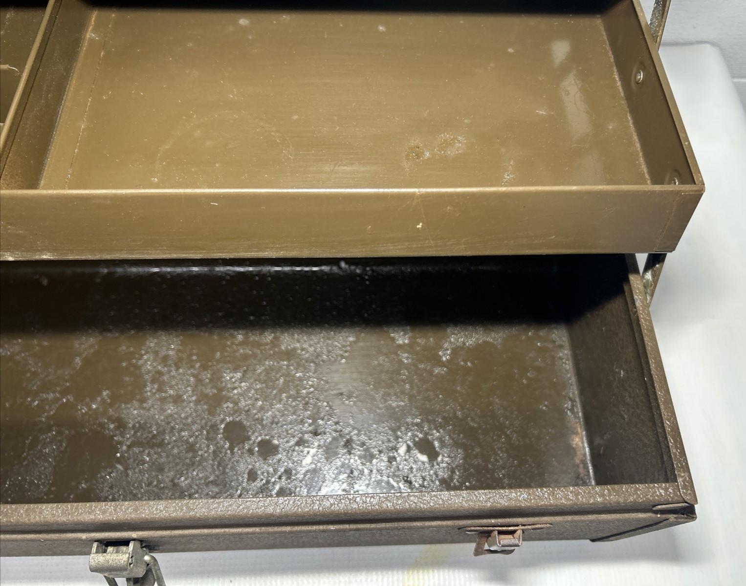 Vintage Kennedy T-18 Tool Box Tackle Hardware Fishing All Metal Rusty Patina
