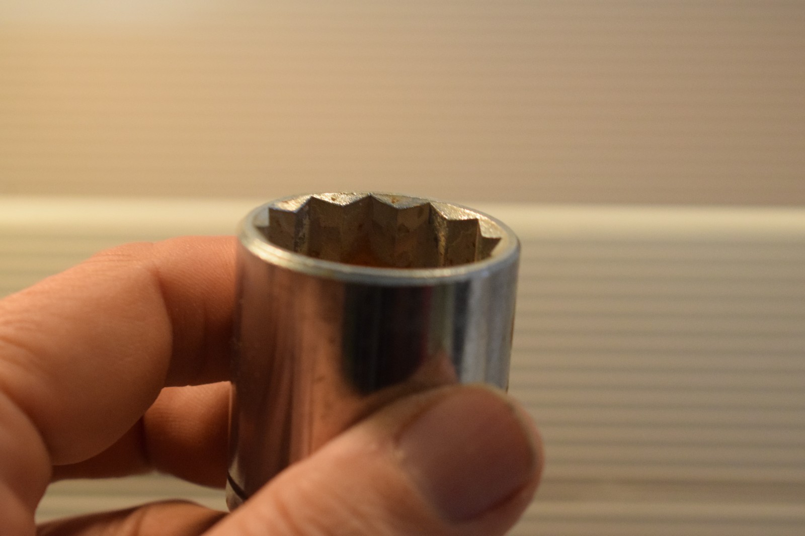 PRO MATE SIZE 1-1/16″ 12 POINT SOCKET 1/2″ DRIVE SAE MADE IN KOREA HAND TOOL