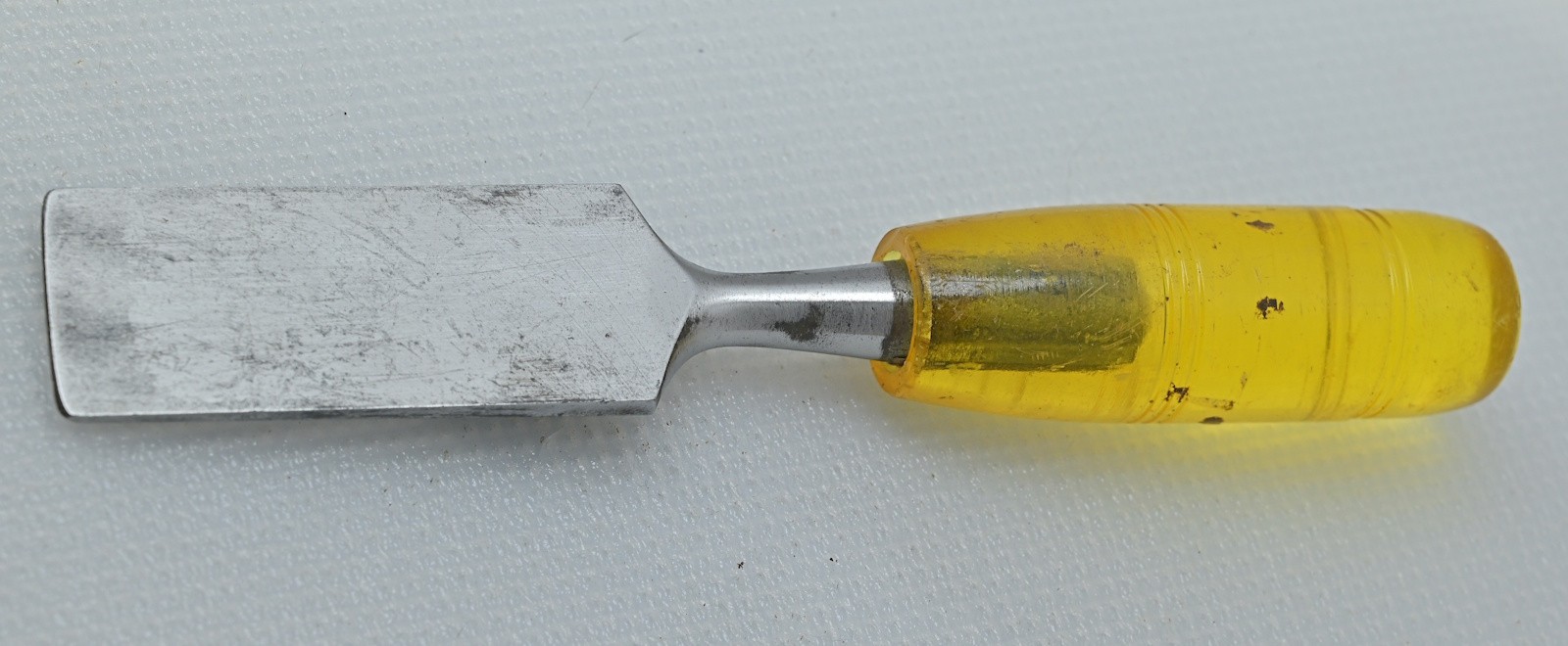 ✨Vintage 1-1/4″Stanley (England) № 60 Yellow Handle Bench Chisel (INV S309)