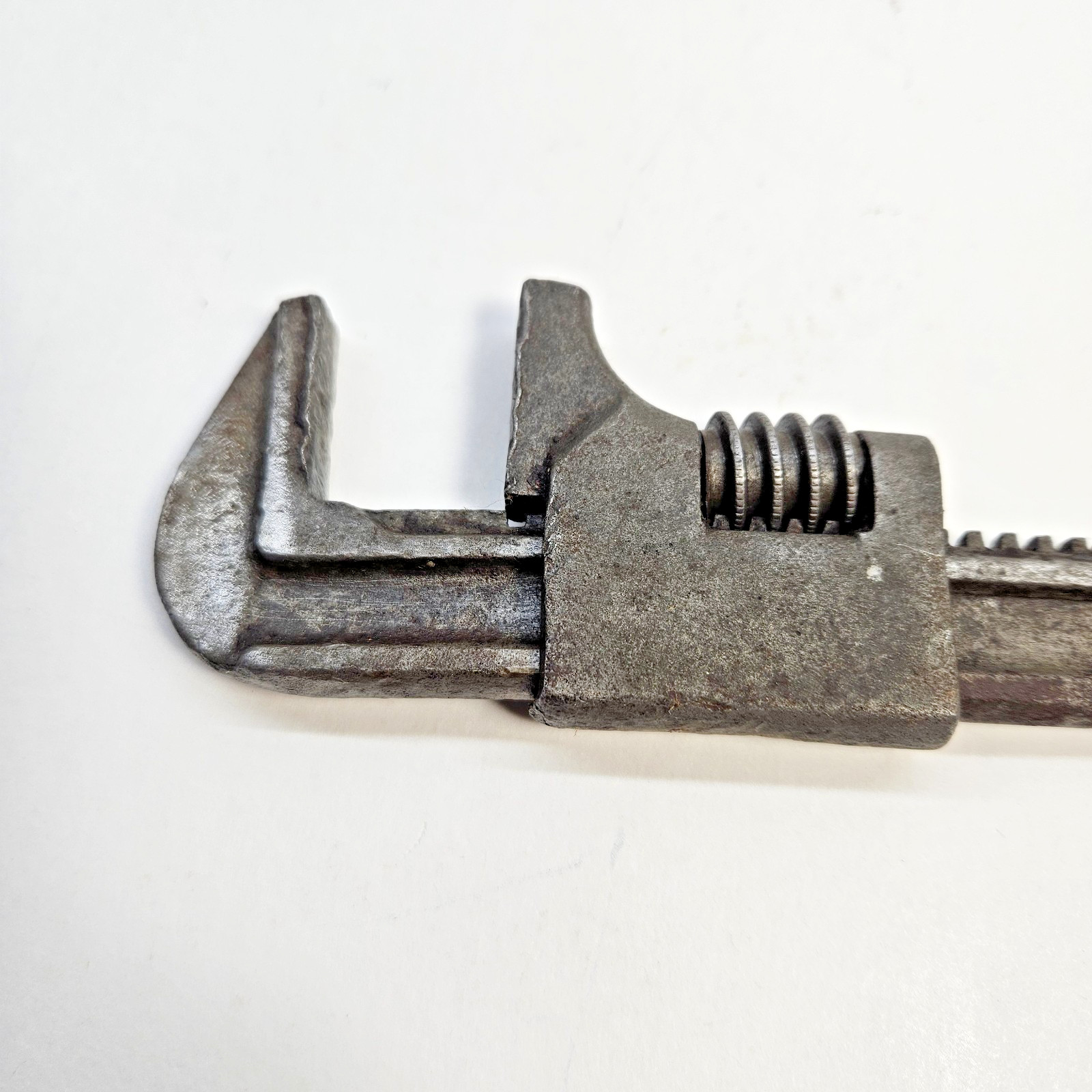 Vintage 9 in Monkey Wrench Pipe Wrench Made in USA Unbranded – Vlcheck?
