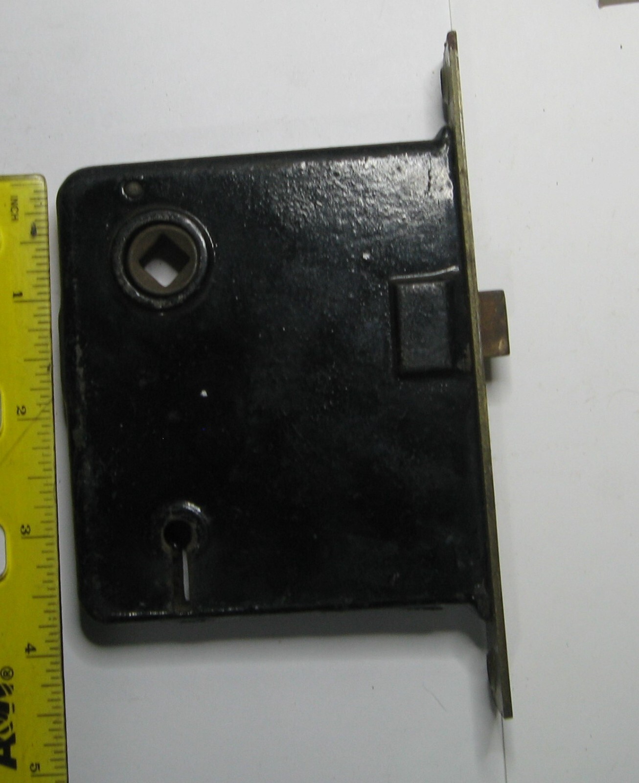 VINTAGE ANTIQUE CAST IRON DOOR MORTICE LOCK LATCH – brass clad steel faceplate
