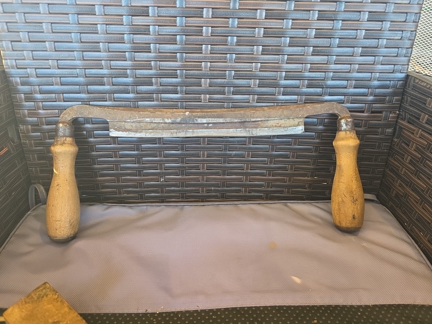 Vintage Foldable Draw Knife With Wooden Handles In Pre Owned Condition V9
