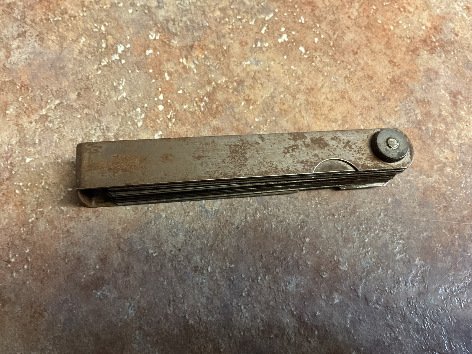 Vintage unbranded feeler gauge used