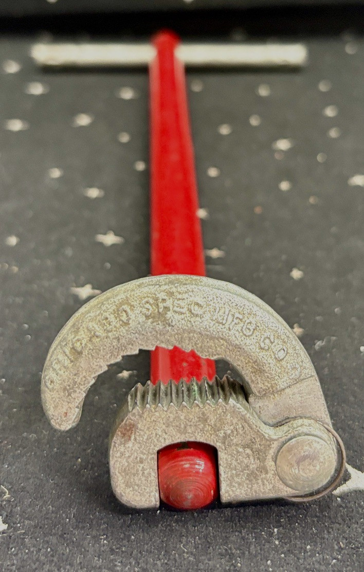 Vintage Chicago Spec Mfg Co. Speedy Basin Wrench 12″ USA Red