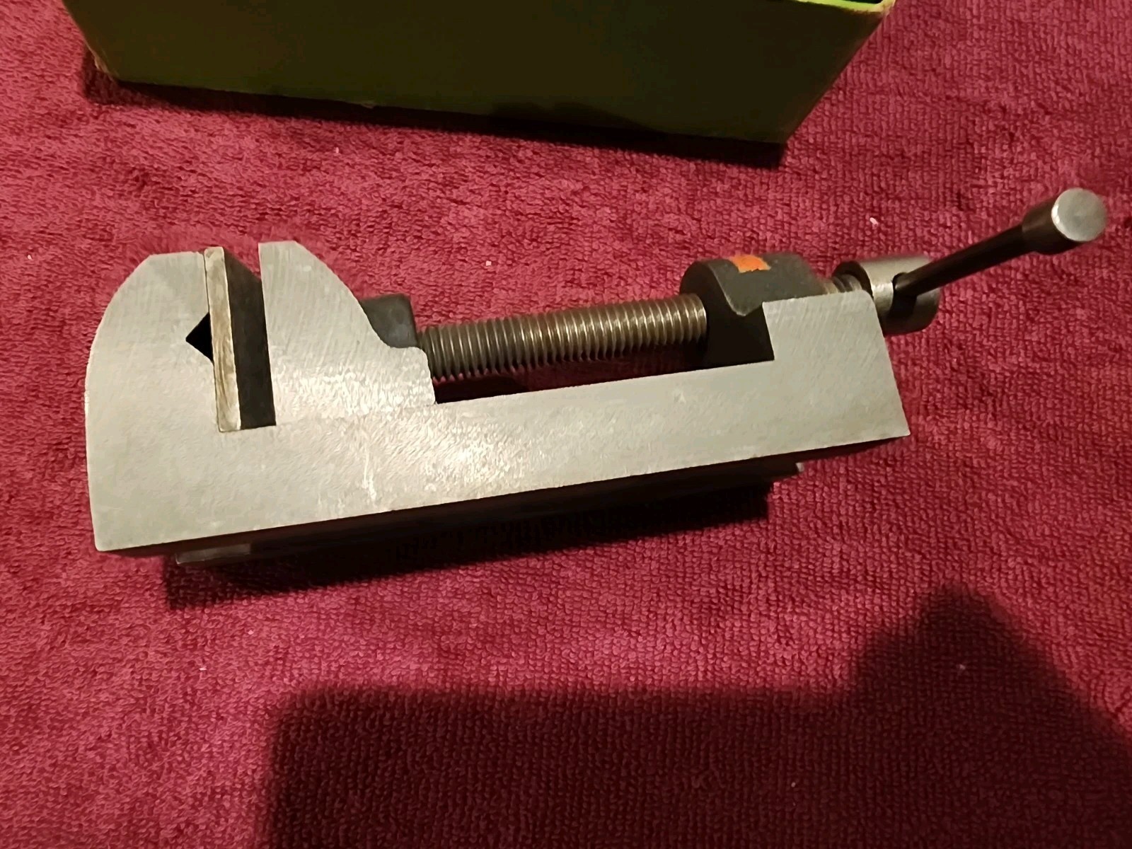 North Bros. Yankee No.990 Machinist Vise 2.5″ Jaws, Original Box.