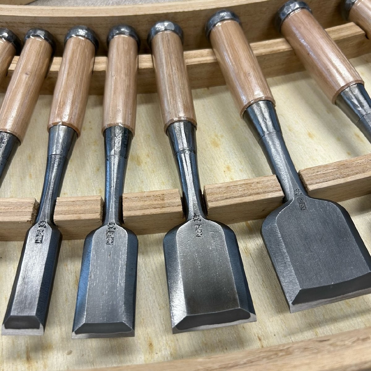 3rd Kunikei Japanese Bench Chisels Rare Oire Nomi Polished Finish Set of 17 +Box