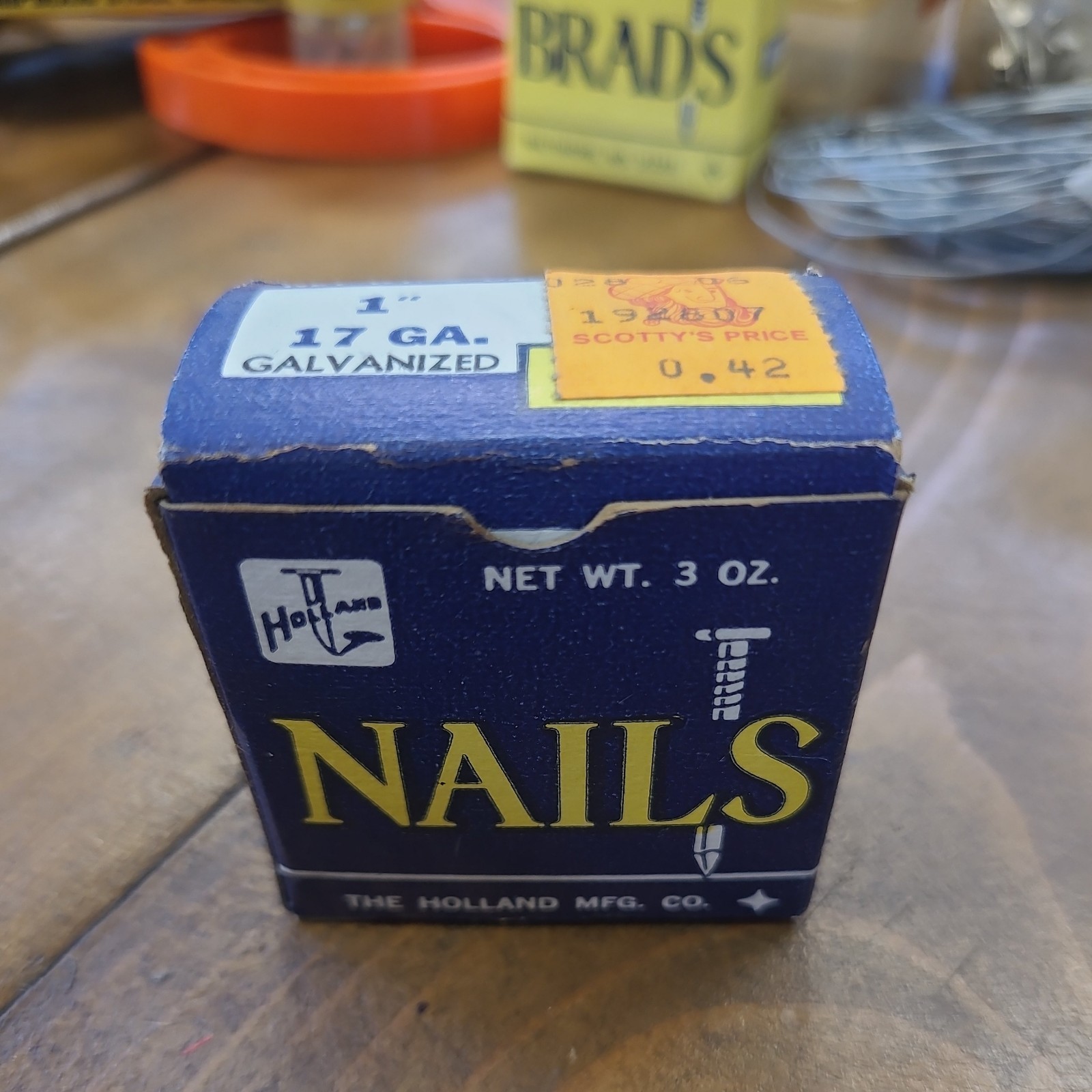 Vintage Holland Mfg. Co. NAILS, Baltimore MD., 1″ GA. MADE USA in Box, Scotty’s