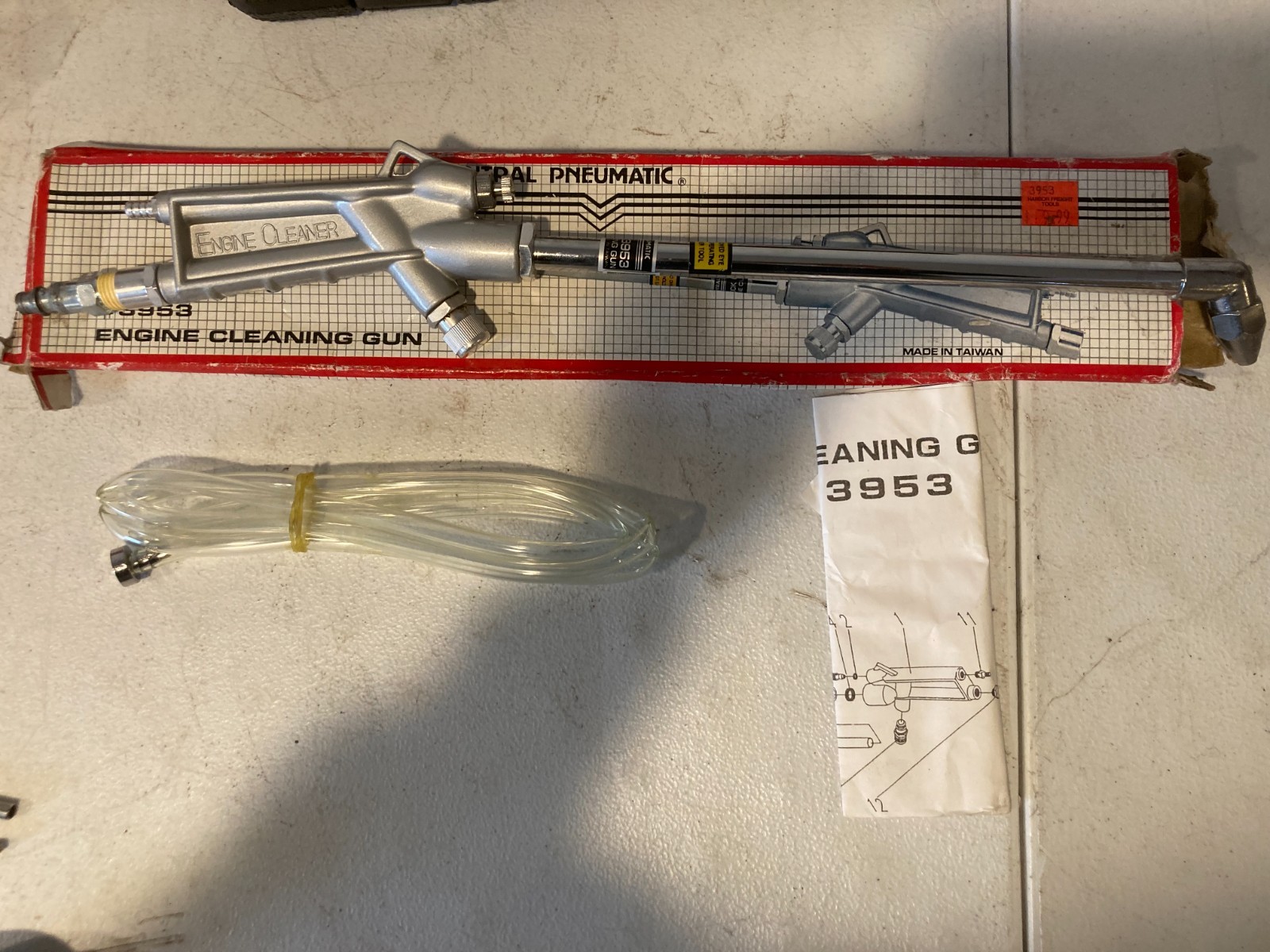Central Pneumatic Engine Cleaning Gun 3953 & Car Lockout Kit Air Wedge Tool Set