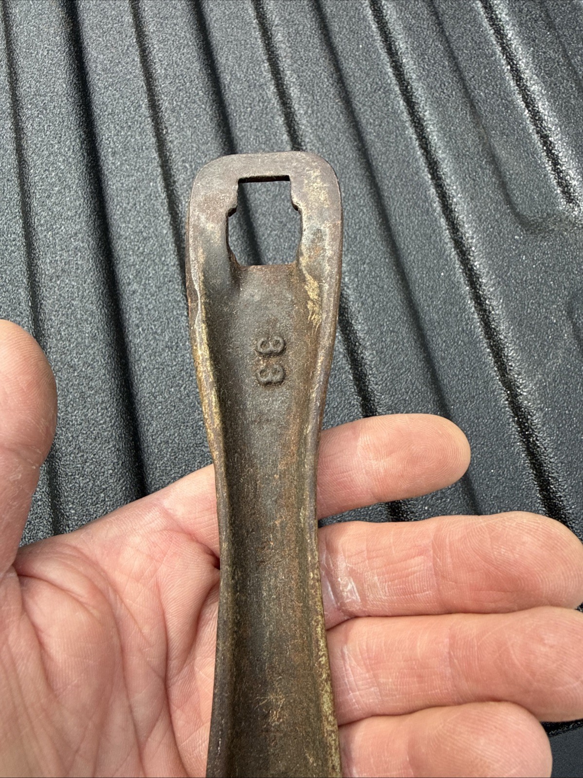 Vintage Cast Iron ESTATE Stove #33 Lifter Ash Shaker Stencil Stamped Lettering
