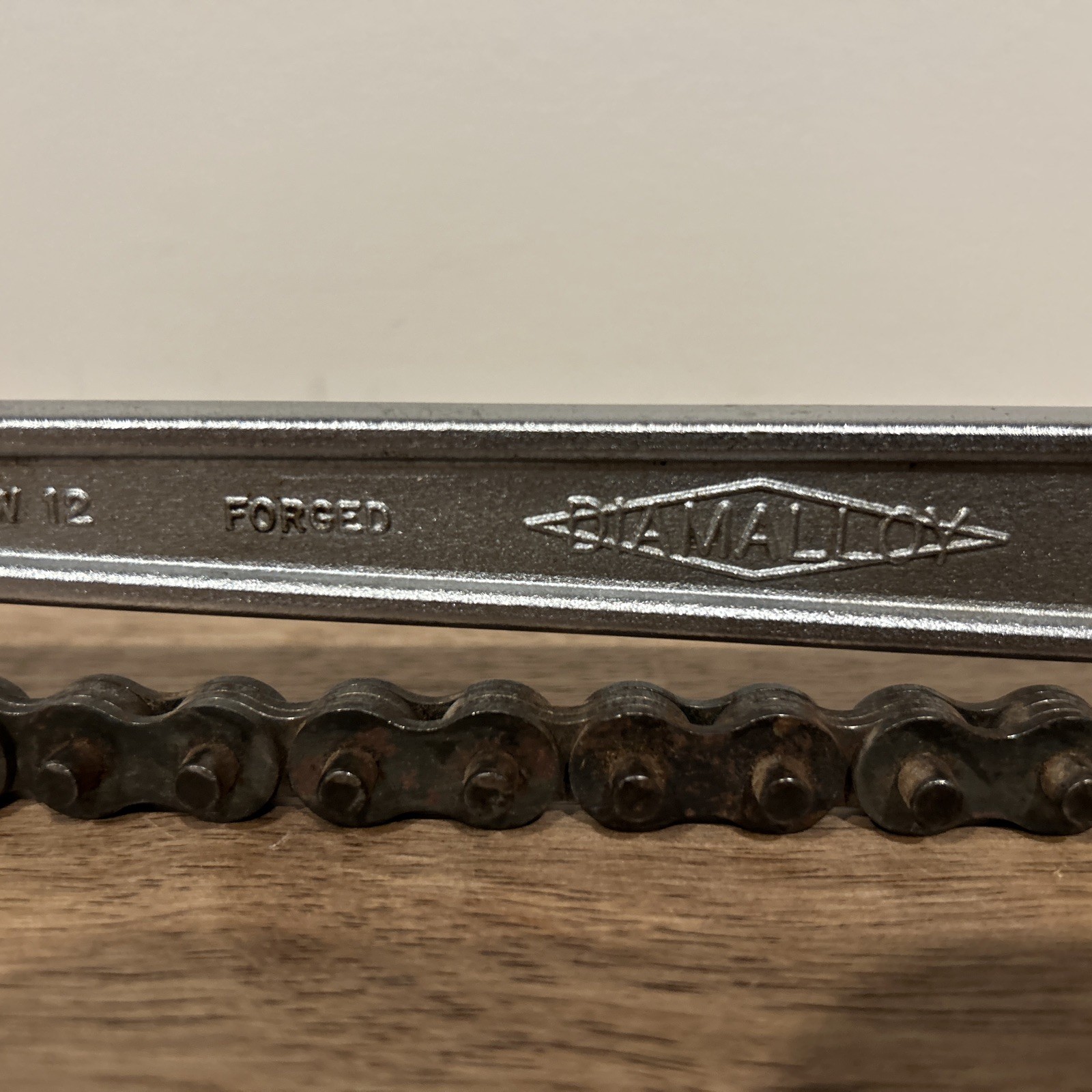 Diamond Tool & Horseshoe Co. CW12 12″ Chain Wrench vintage Diamalloy Duluth