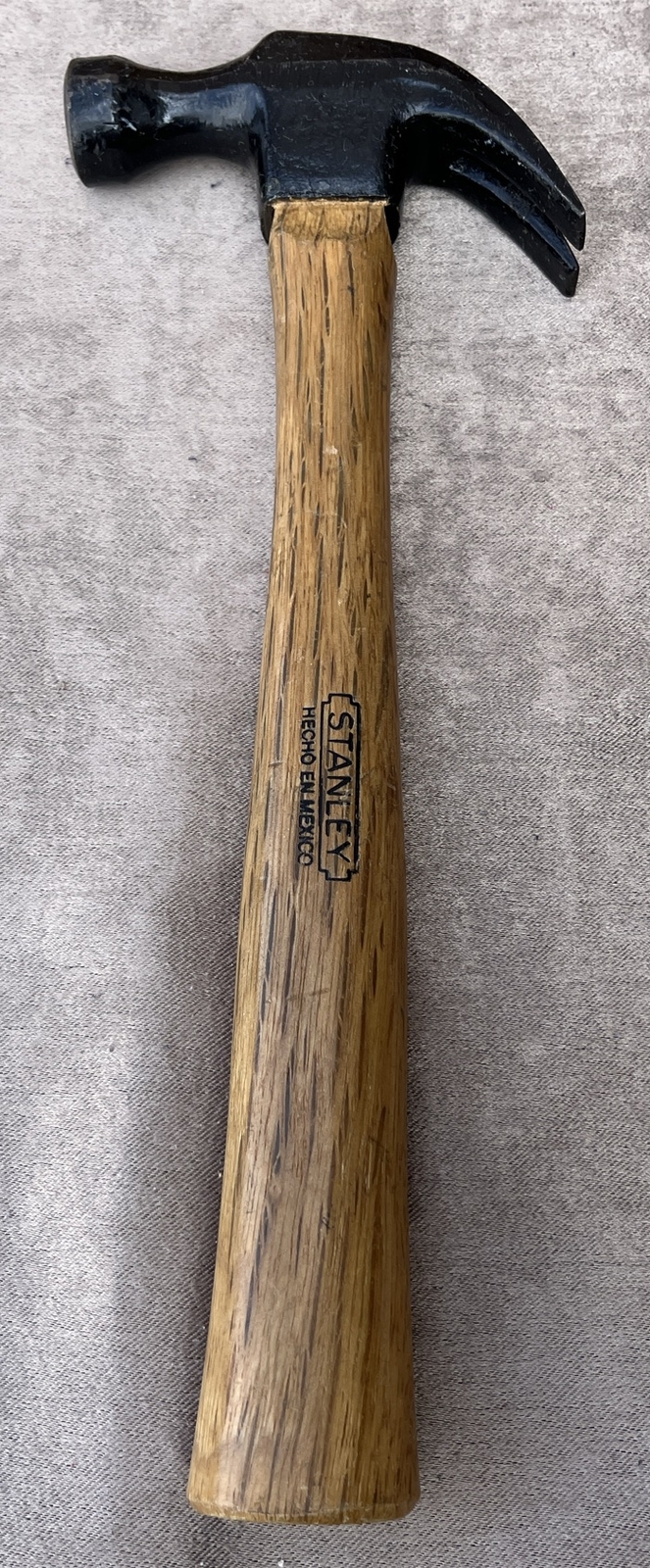 STANLEY Carpenters Claw Hammer Wooden Hickory HandleTool 16oz Mexico Great Con.