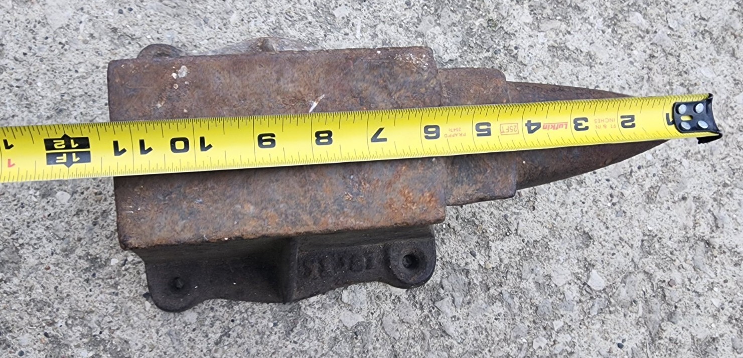 Cast Iron Hollow Blacksmith Anvil 16 Pounds Vintage Tool Blade Making 11.5″