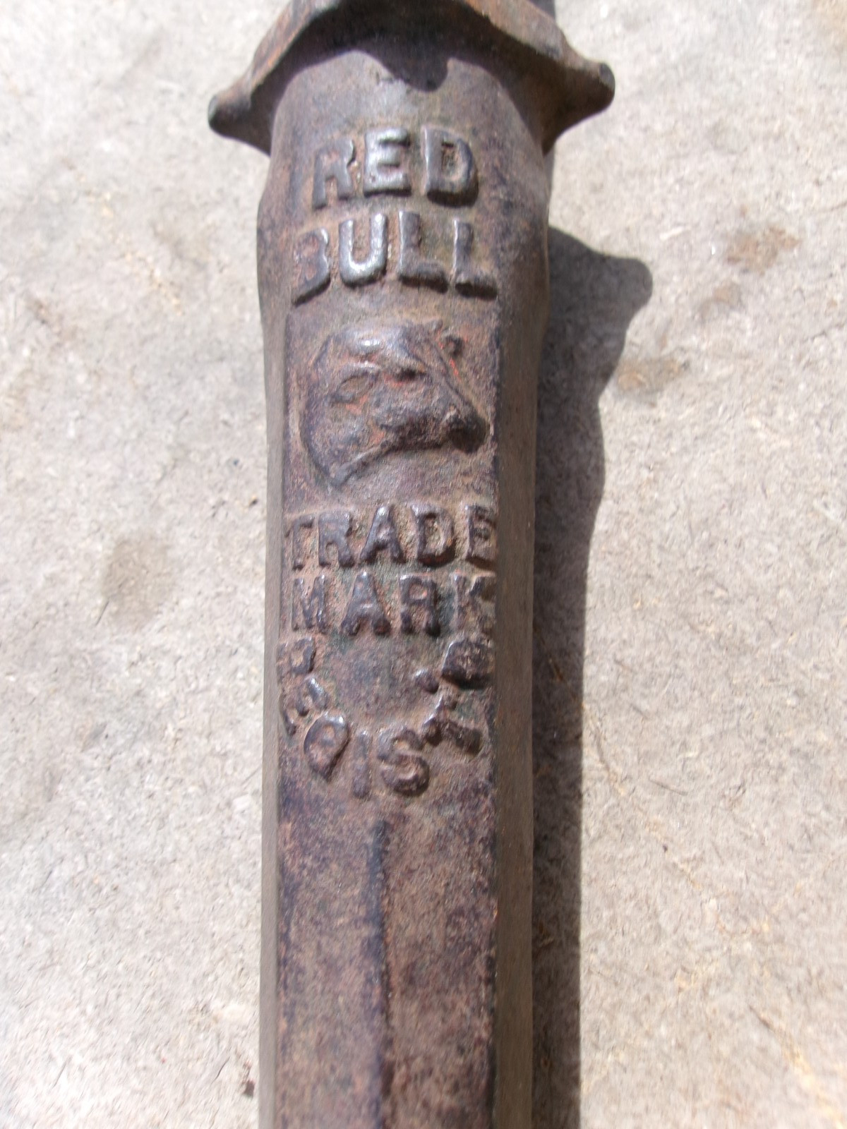 Vintage Bridgeport Hardware Red Bull Slide Hammer Nail Puller Cast steel 24″ gAo