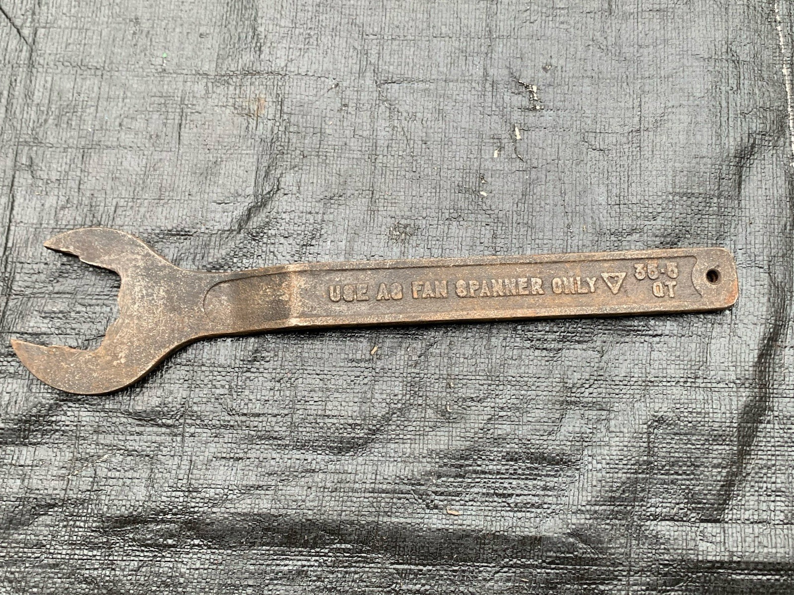 Vintage Barcalo buffalo use fan spanner only Wrench 046 048
