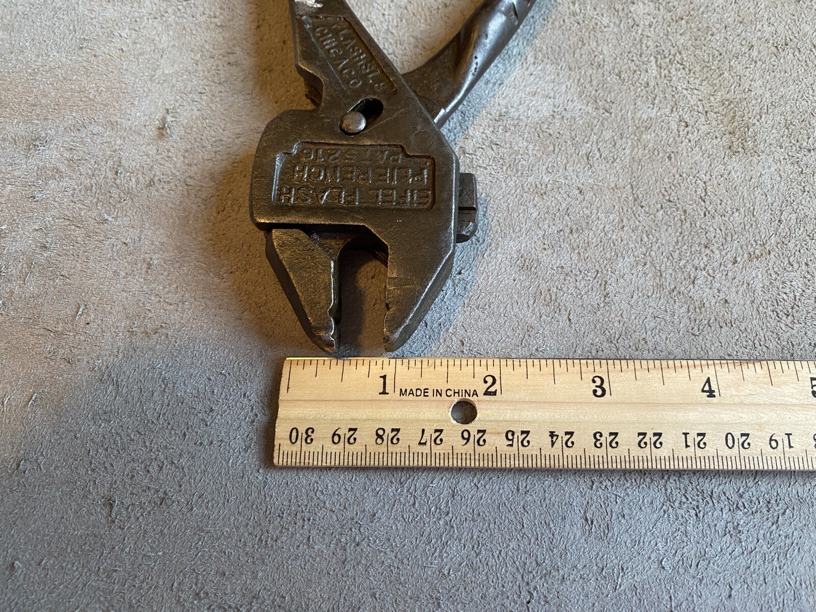 Vintage EIFEL FLASH PLIERENCH Pat 5216