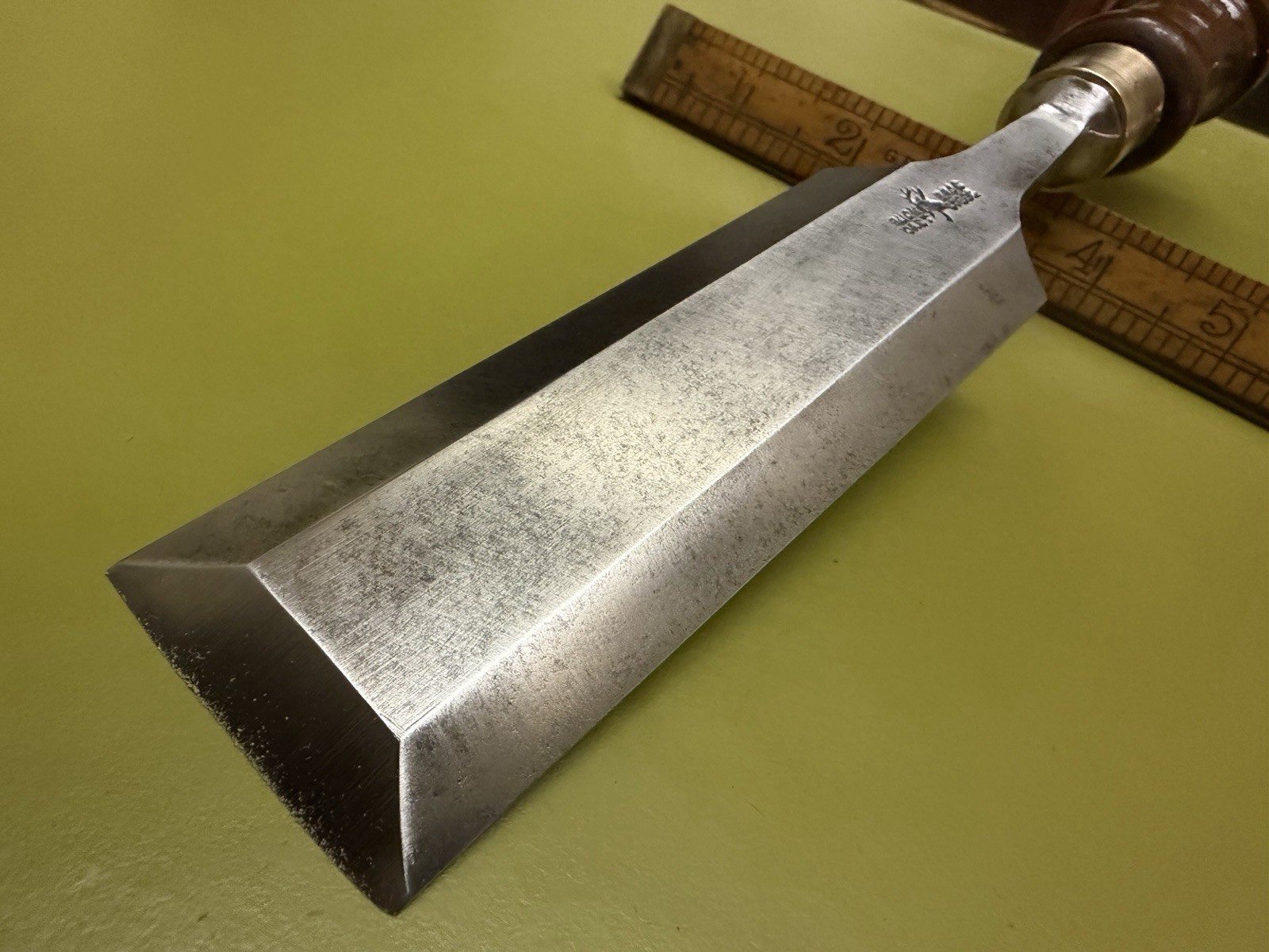 Xtra-Fine EARLY vtg Buck Bros 1.5” Bevel Edge THIN BLADE Dovetail /Paring Chisel