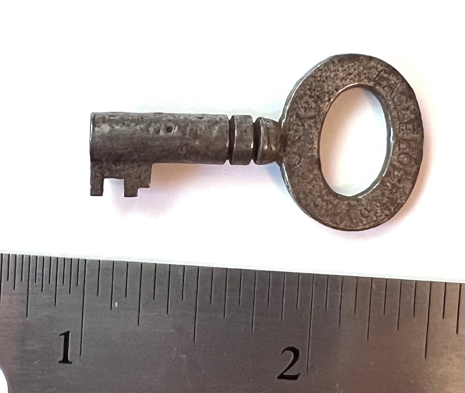 Antique Skeleton Key Eagle Lock Company #410 Hollow Barrel Small￼