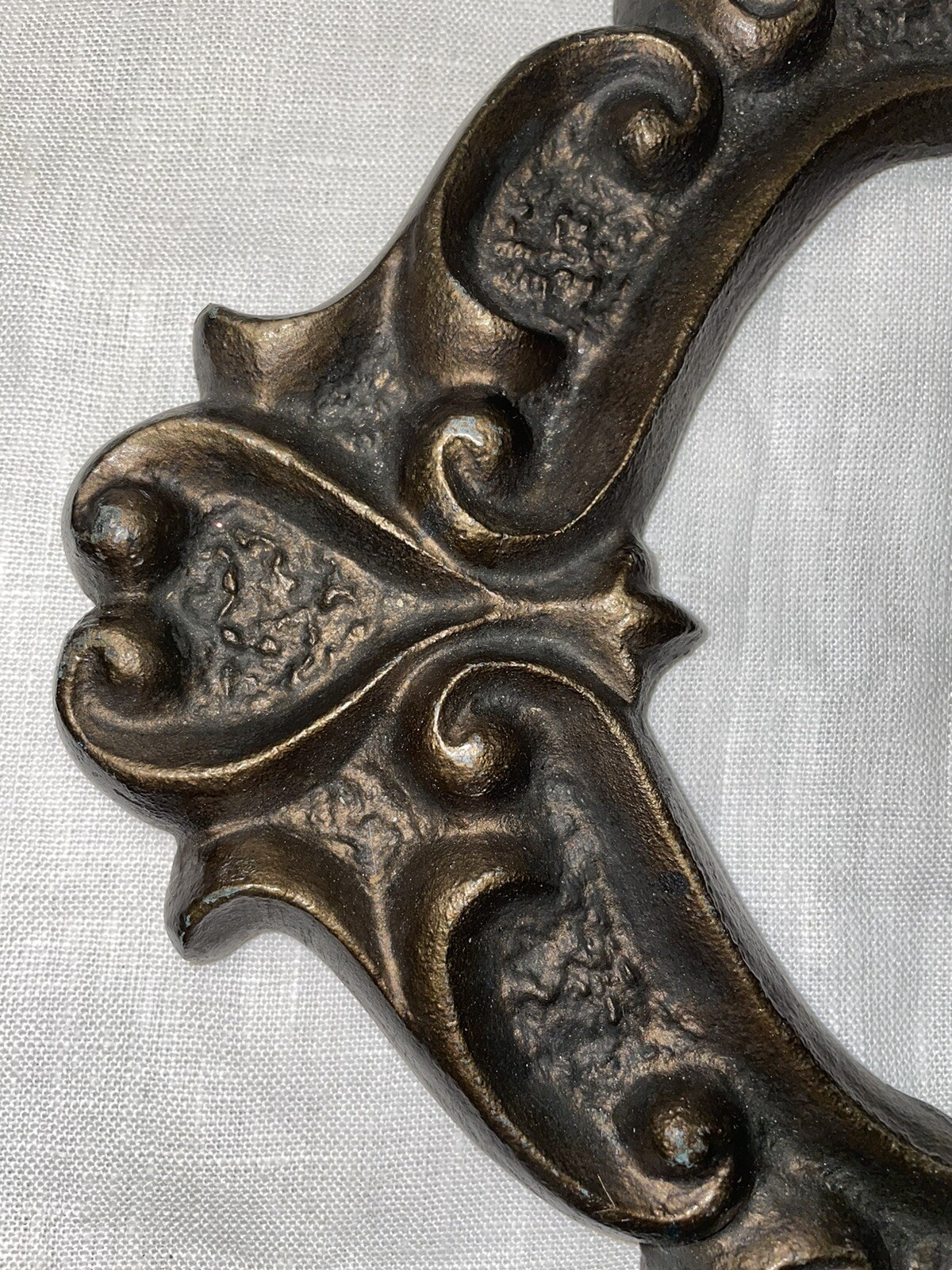 VTG Large Cast Iron Wall Display Decorative Key 17 1/2” x 9 1/2” Heavy 3.6 lbs