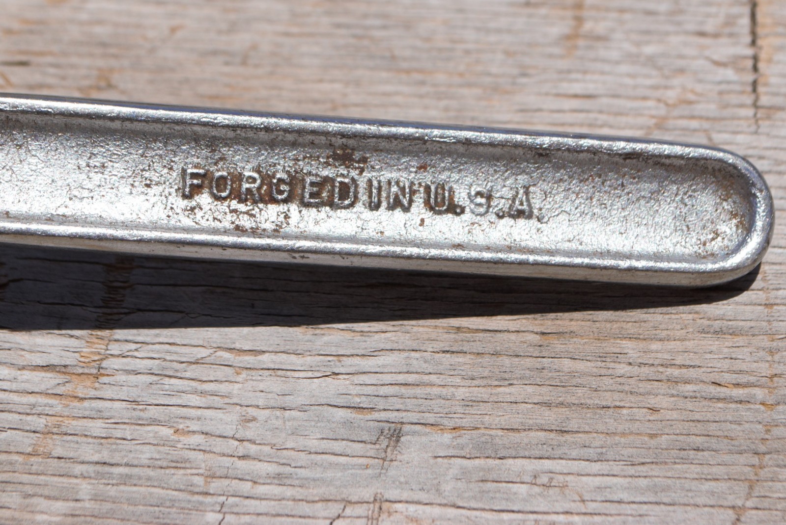 Armstrong female 3/8″ drive flat ratchet plus another unmarked ratchet