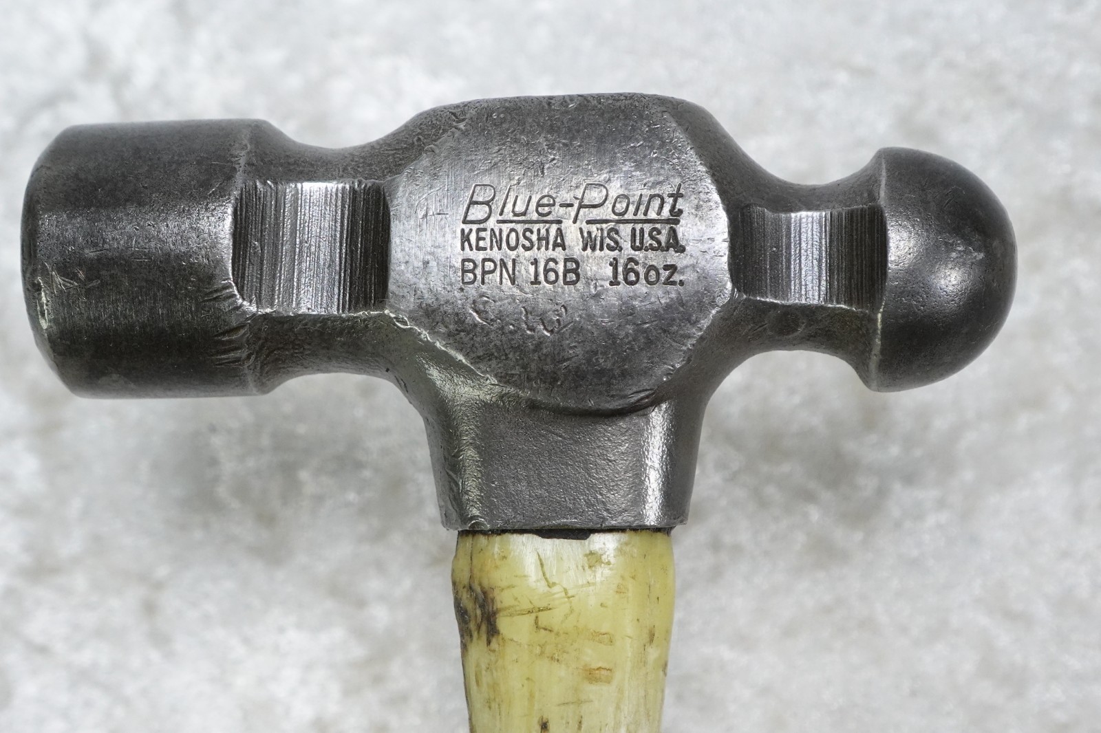 Vintage Blue Point BPN 16B Fiberglass Handle Ball Peen Hammer 16 Oz