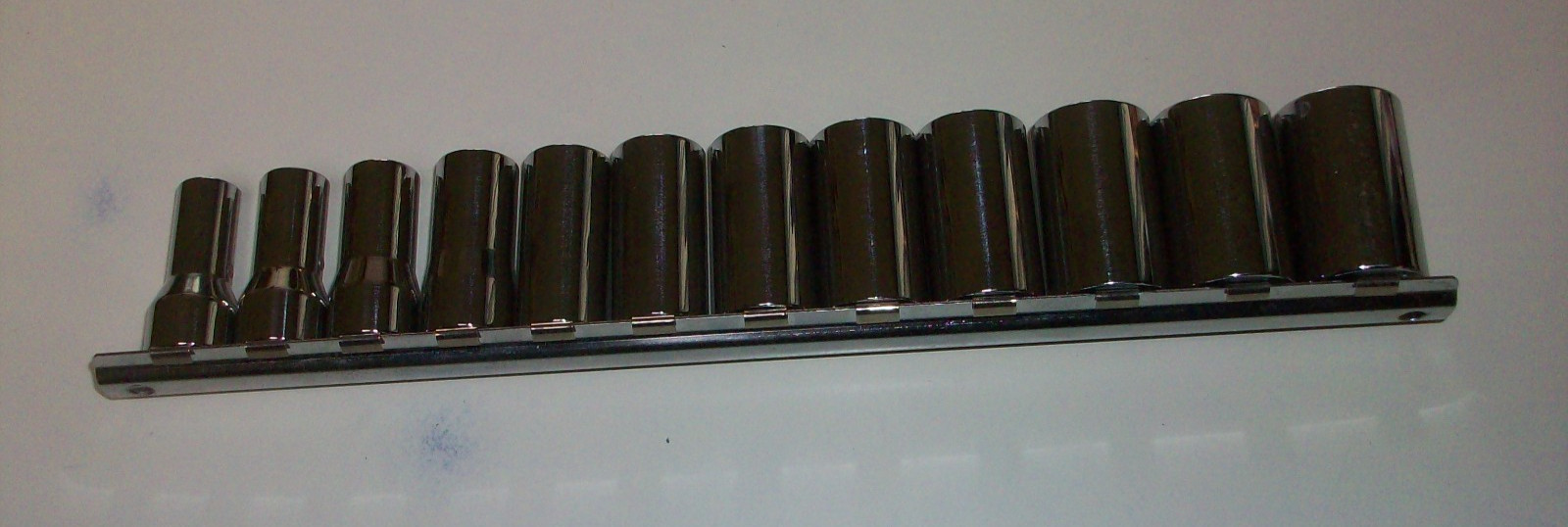 Blue Point~ Protective Thin Wall~ Metric Socket Set~ 3/8″ Drive~ 6 pt.~ 8-19MM