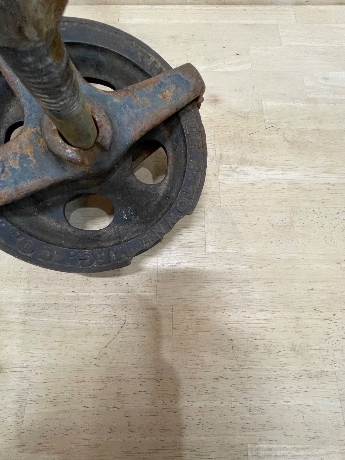 Vintage Yale 1-Ton Differential Pulley Block Swivel Hook Cast Iron 8920 Used