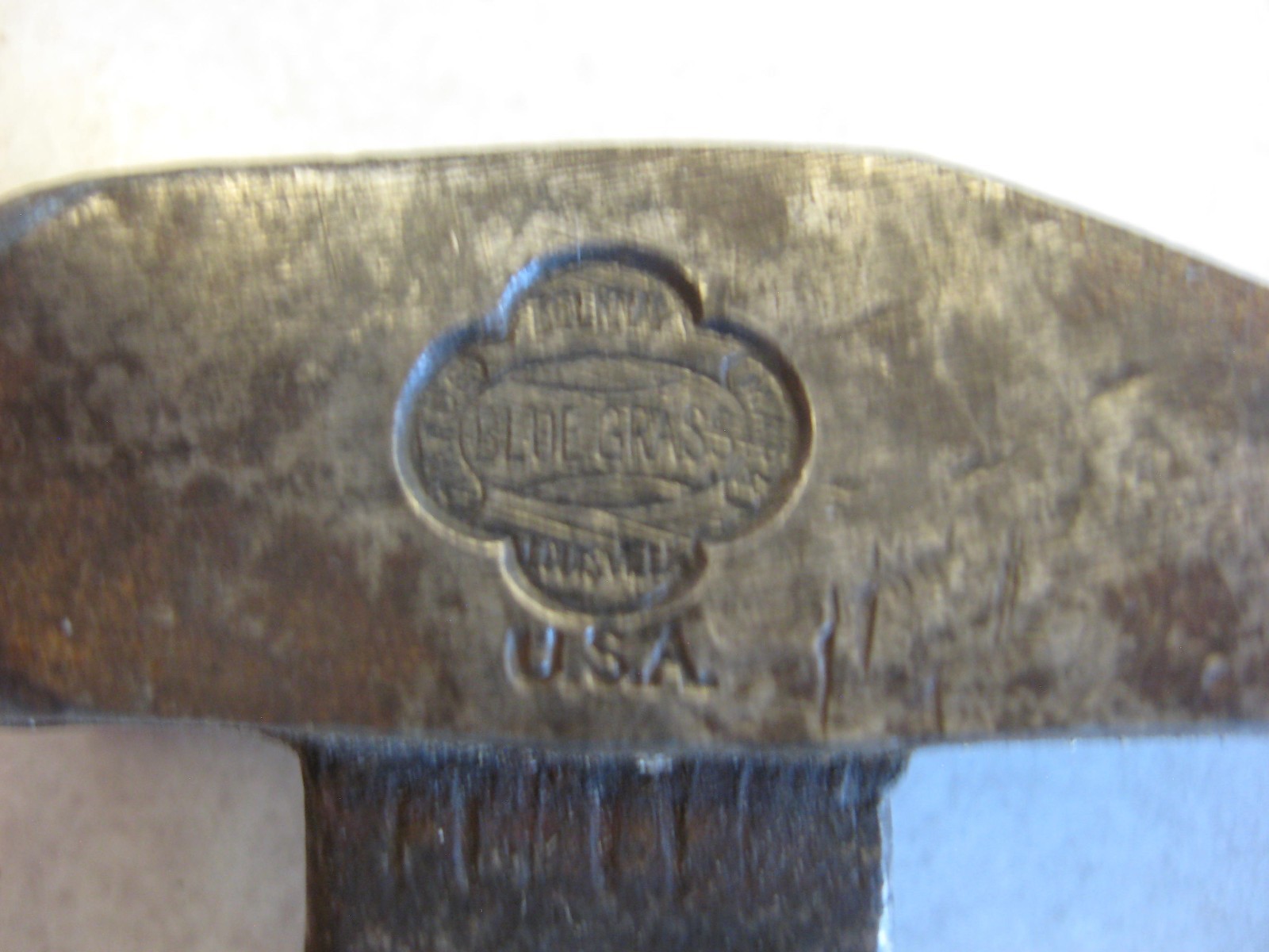 RARE ANTIQUE VINTAGE BLUE GRASS BLUEGRASS PIPE MONKEY WRENCH WOOD HANDLE 12 INCH