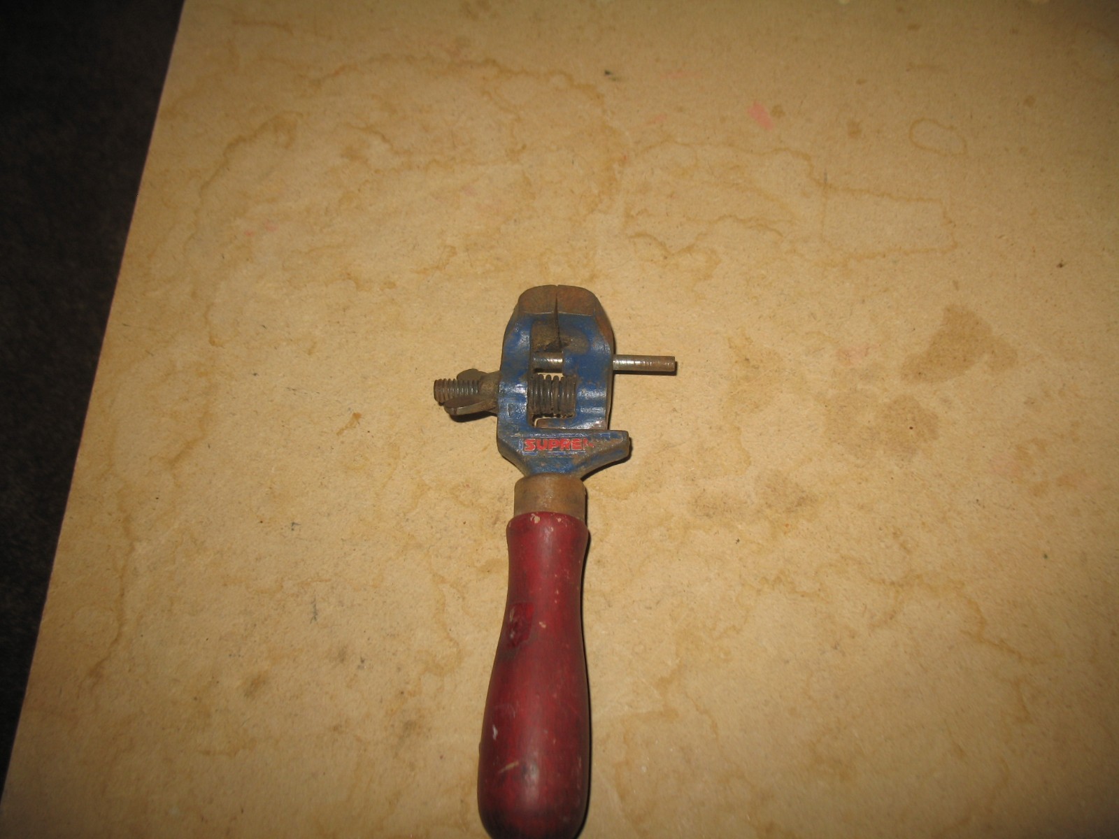 VTG SUPREME BRAND HANDHELD WOOD HANDLED VICE TOOL JEWELERS CRAFTERS GUNSMITH