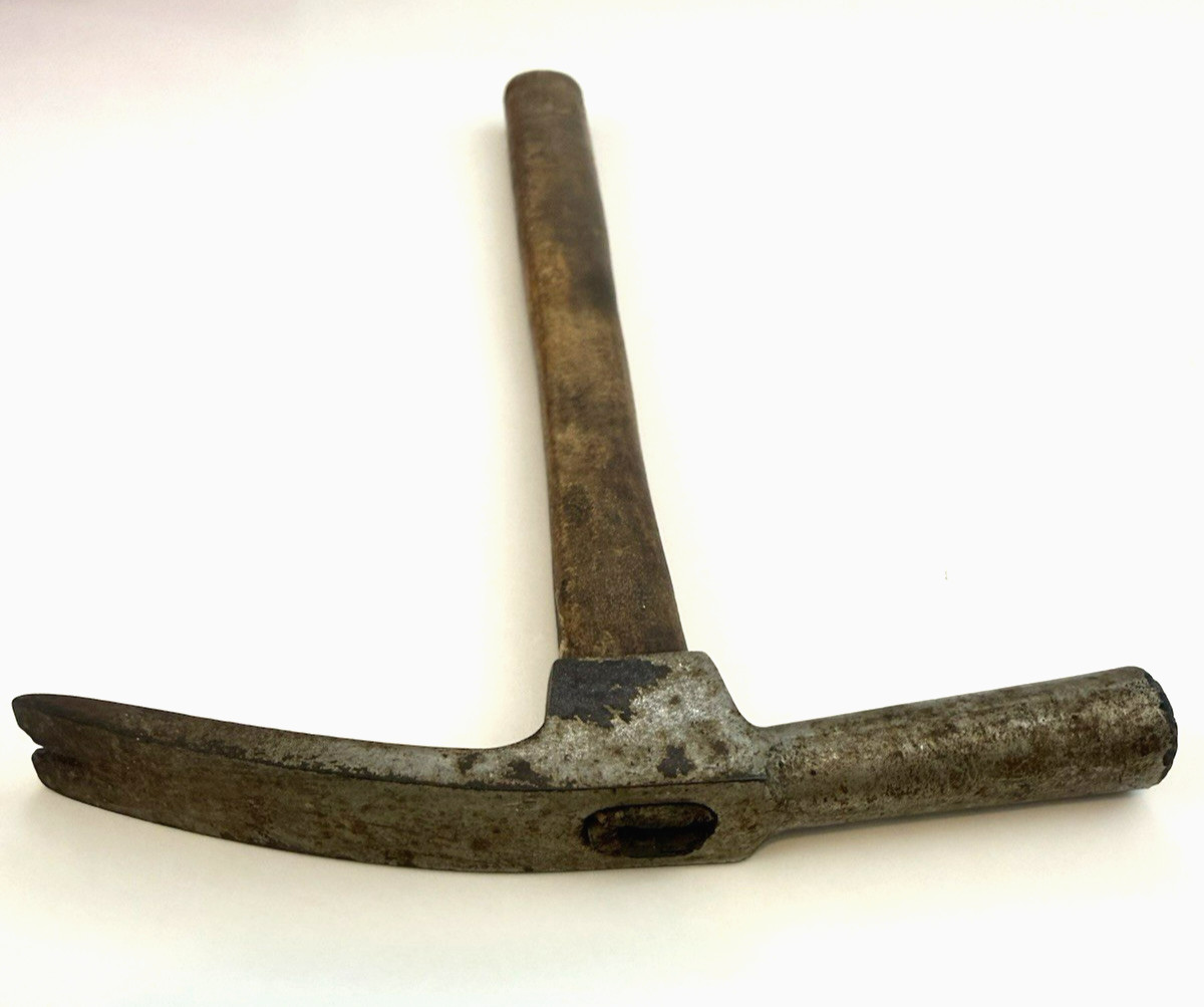 Vintage ~ Tack Hammer With Nail Puller ~ 10 1/4″ ~ Upholsterer’s~Wood Handle