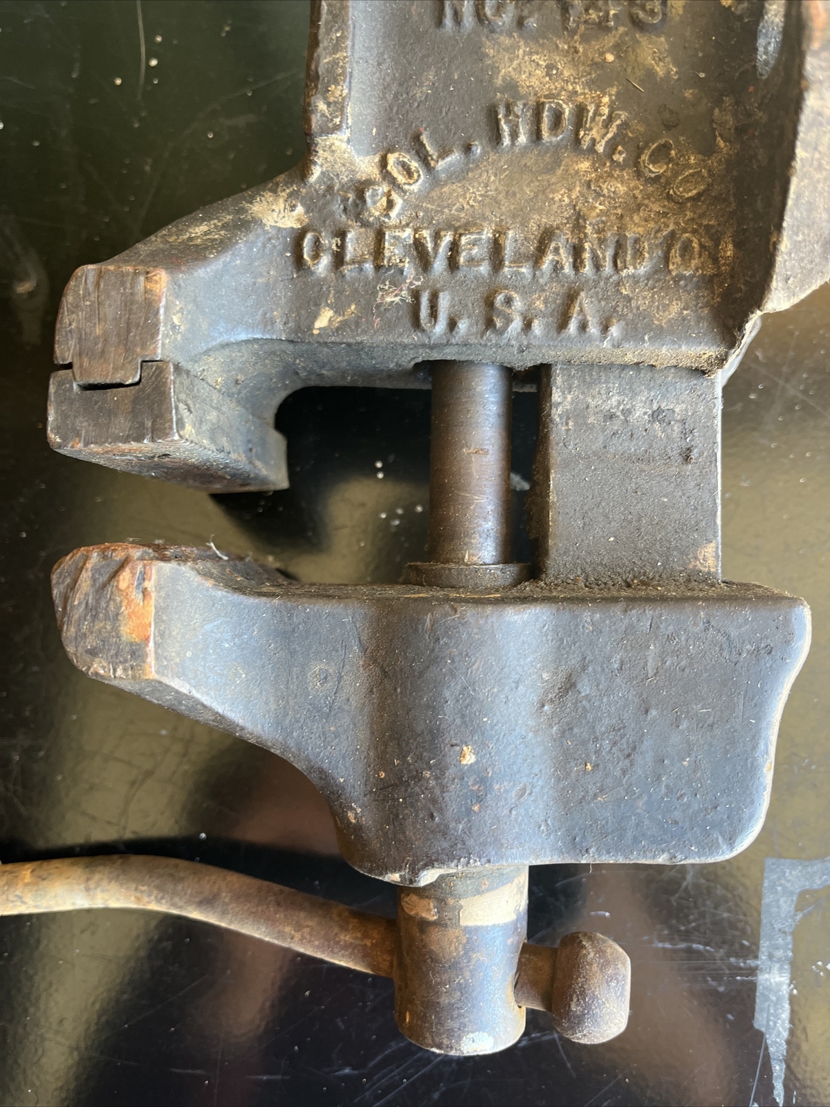 Vintage COLUMBIAN 3 Inch VISE # 143 “The COL. HDW. CO.”